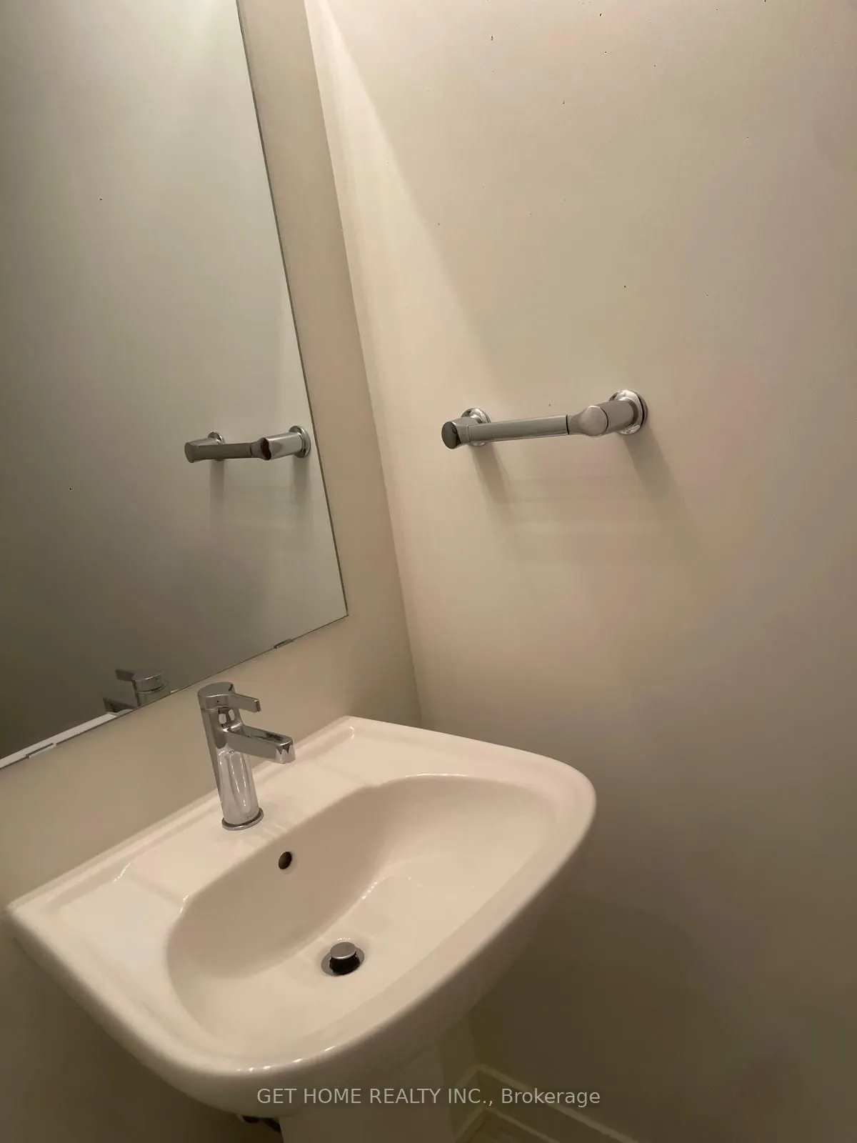 3540 colonial Drive #3