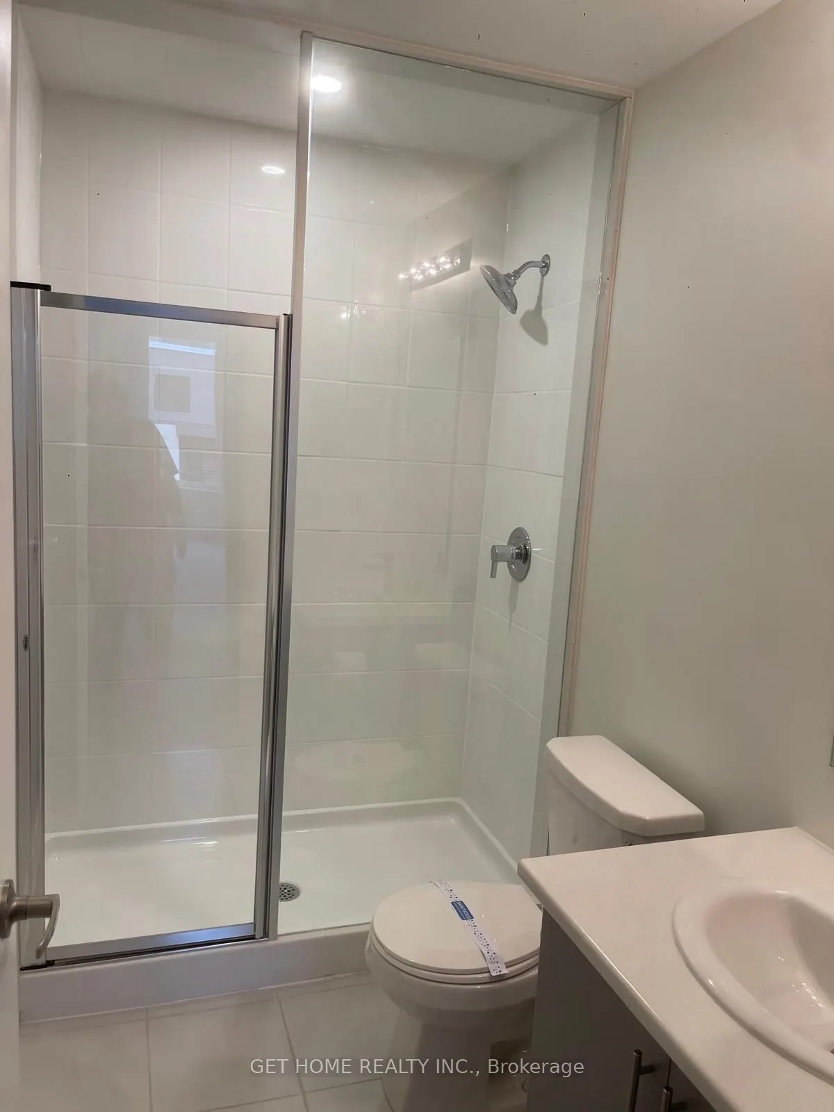 3540 colonial Drive #3