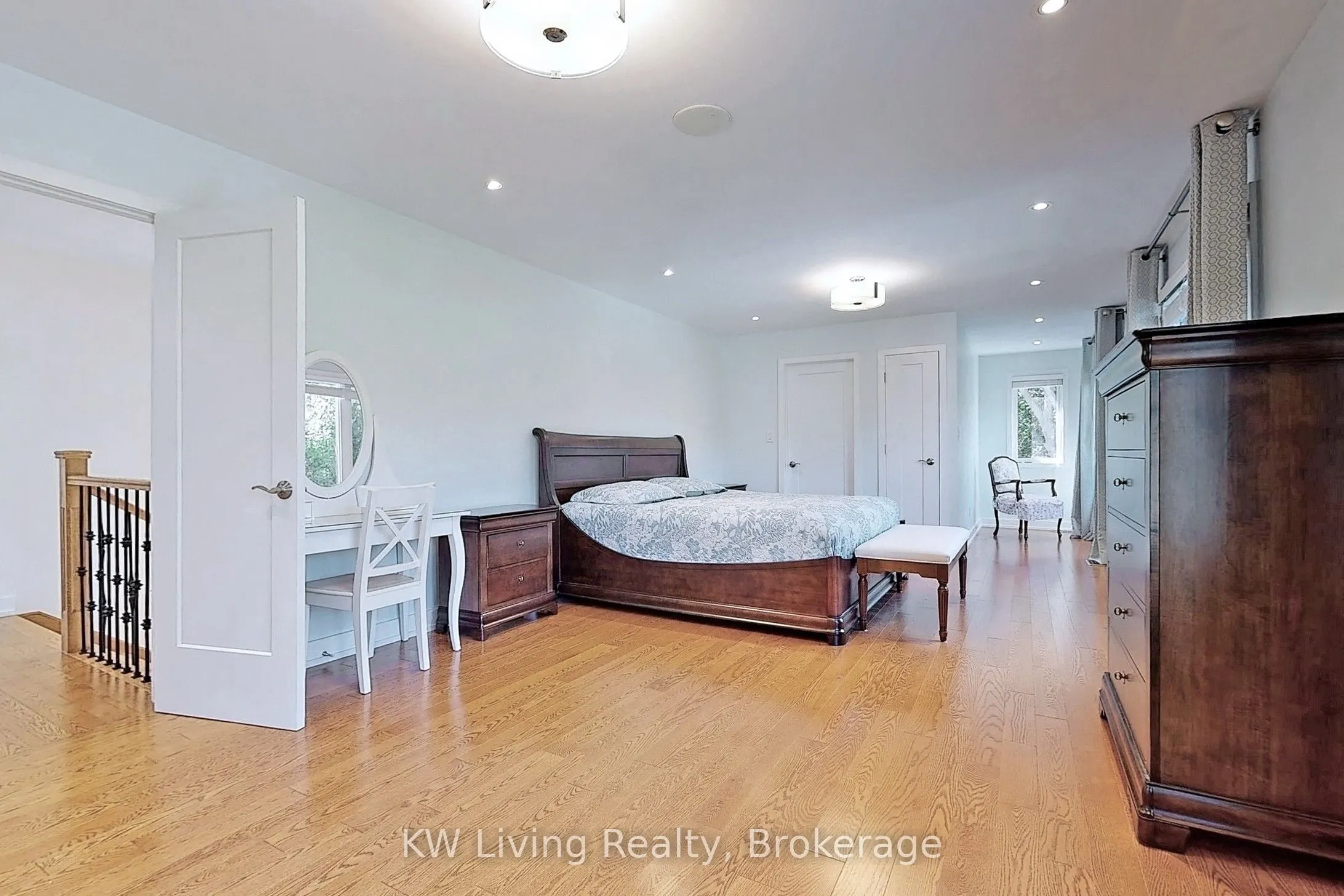 1280 Watersedge Road