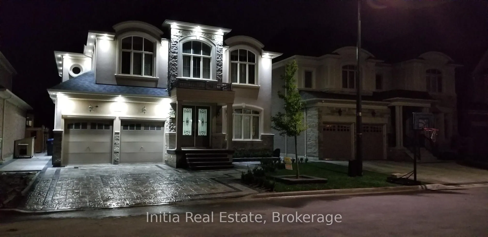 12 Erintown Crescent S
