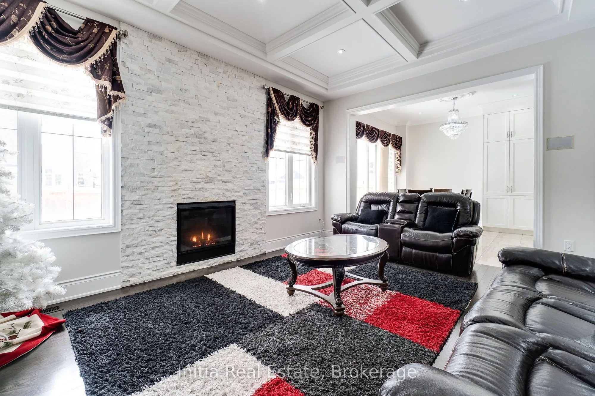 12 Erintown Crescent S