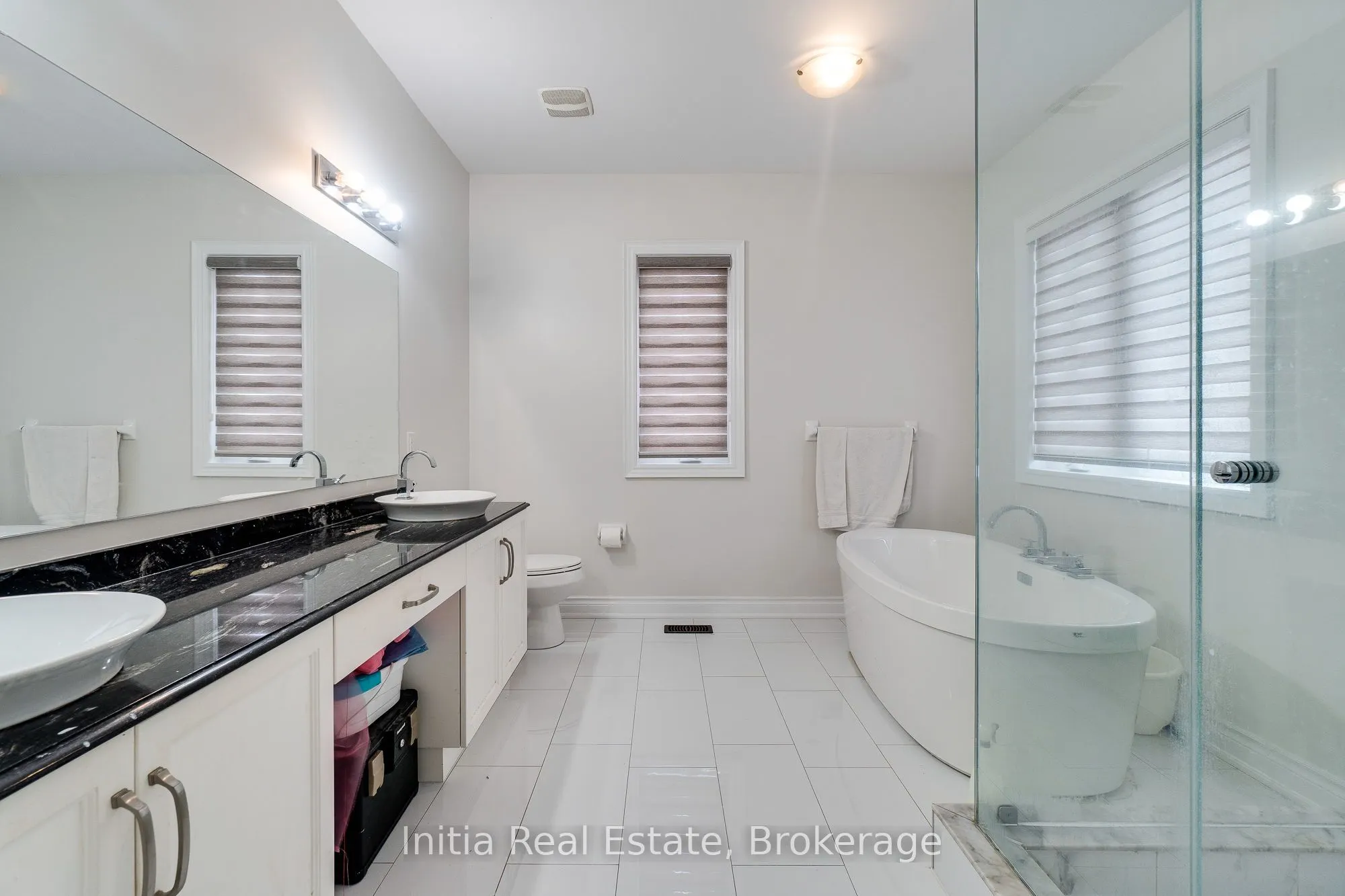 12 Erintown Crescent S