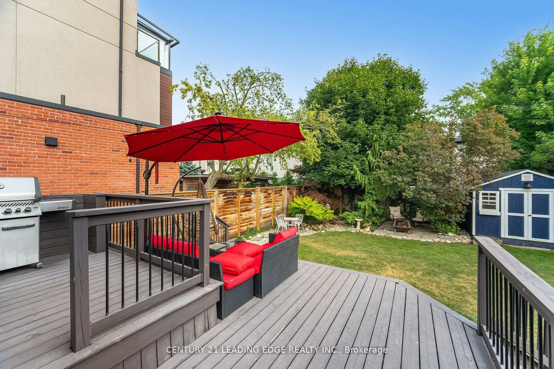 586 Curzon Avenue