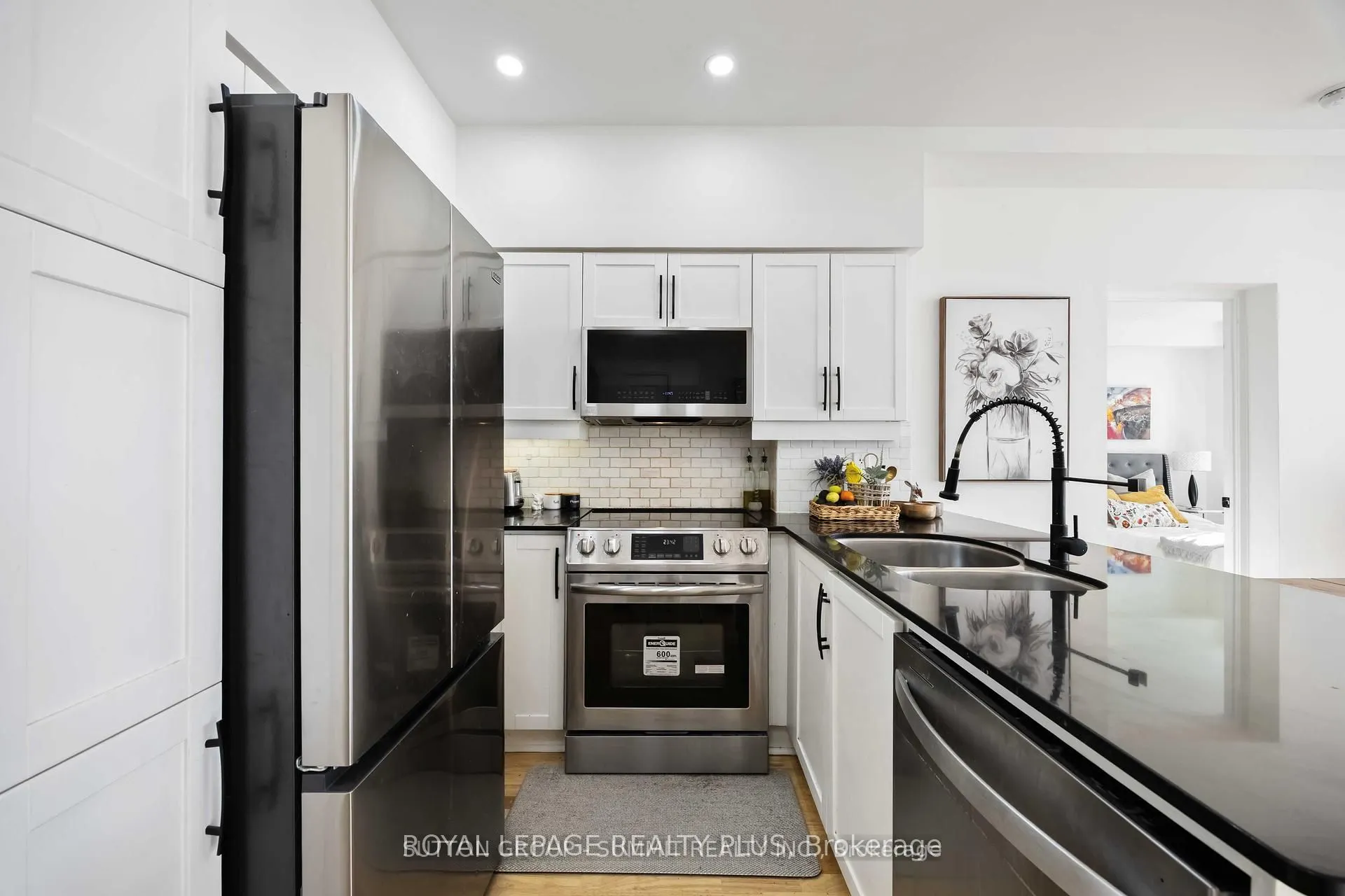 15 Windermere Avenue #PH01