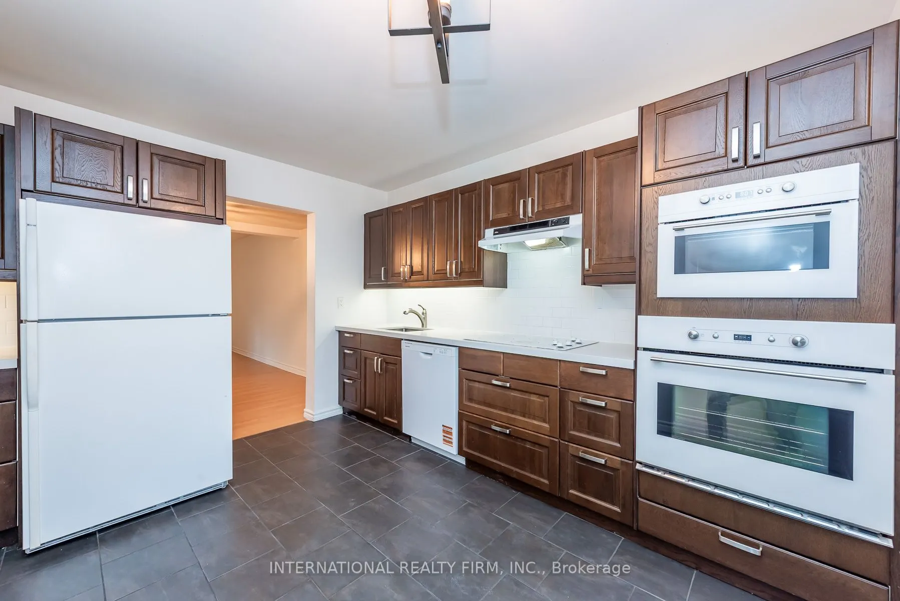 6855 Glen Erin Drive #15