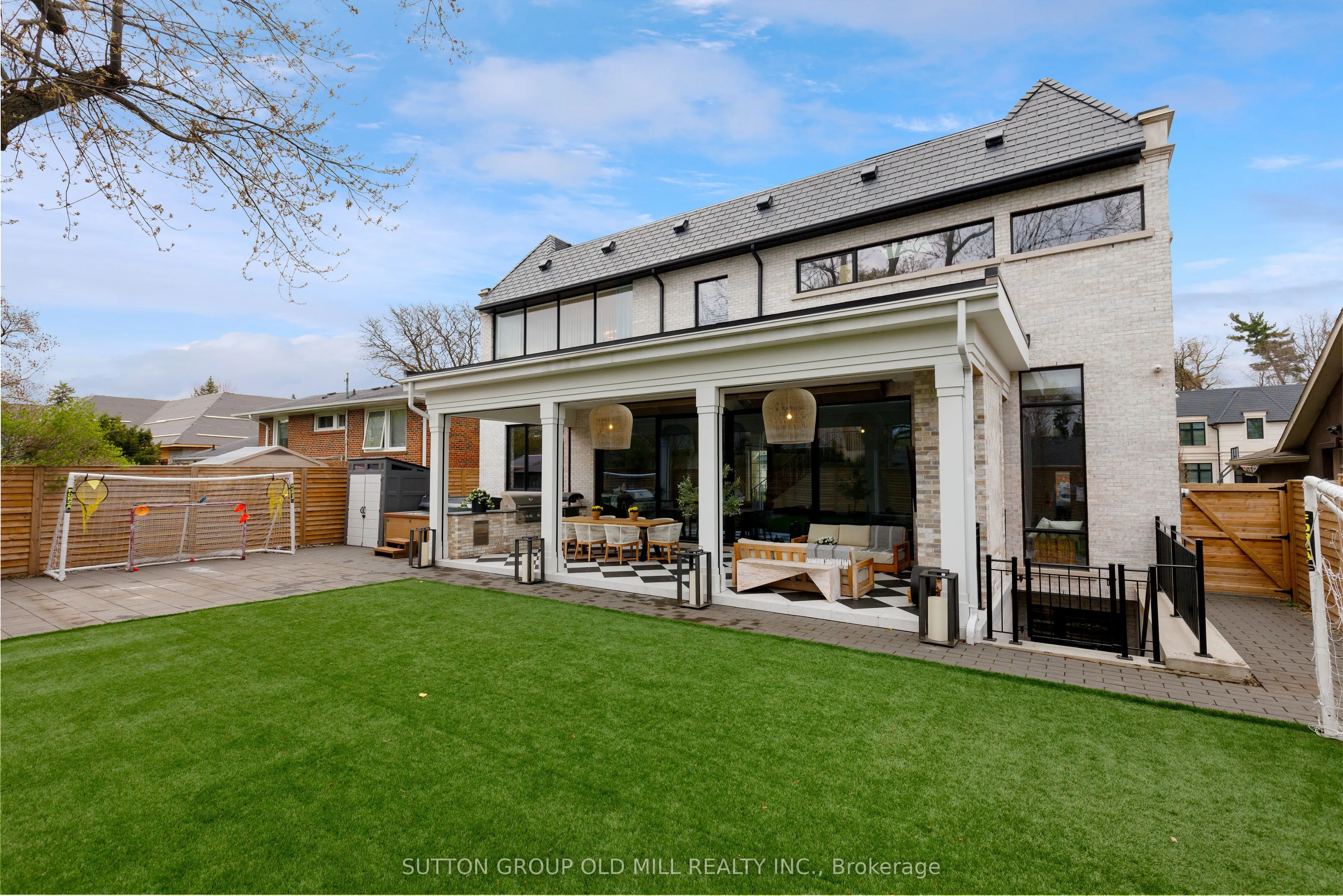 18 Blair Athol Crescent