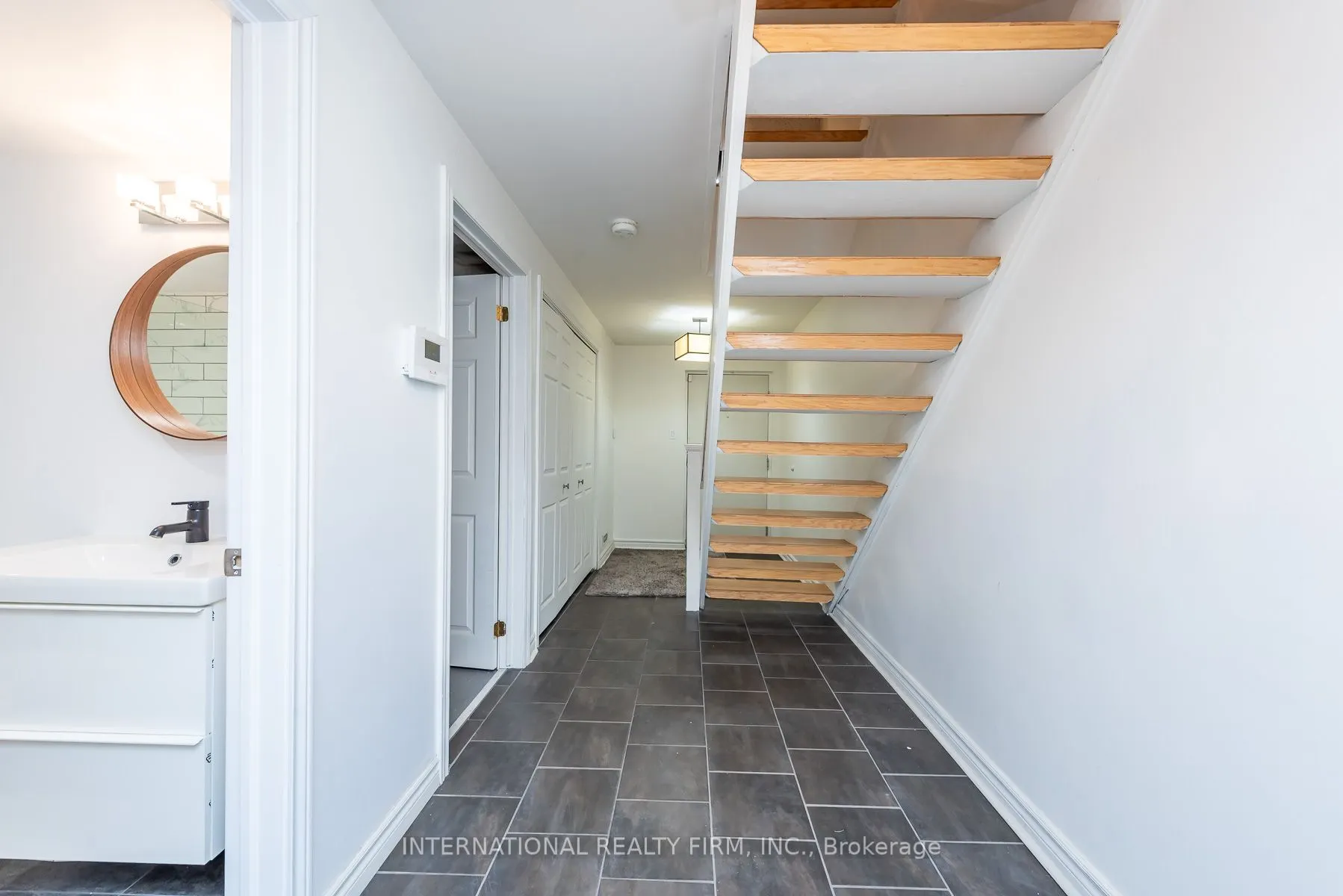6855 Glen Erin Drive #15
