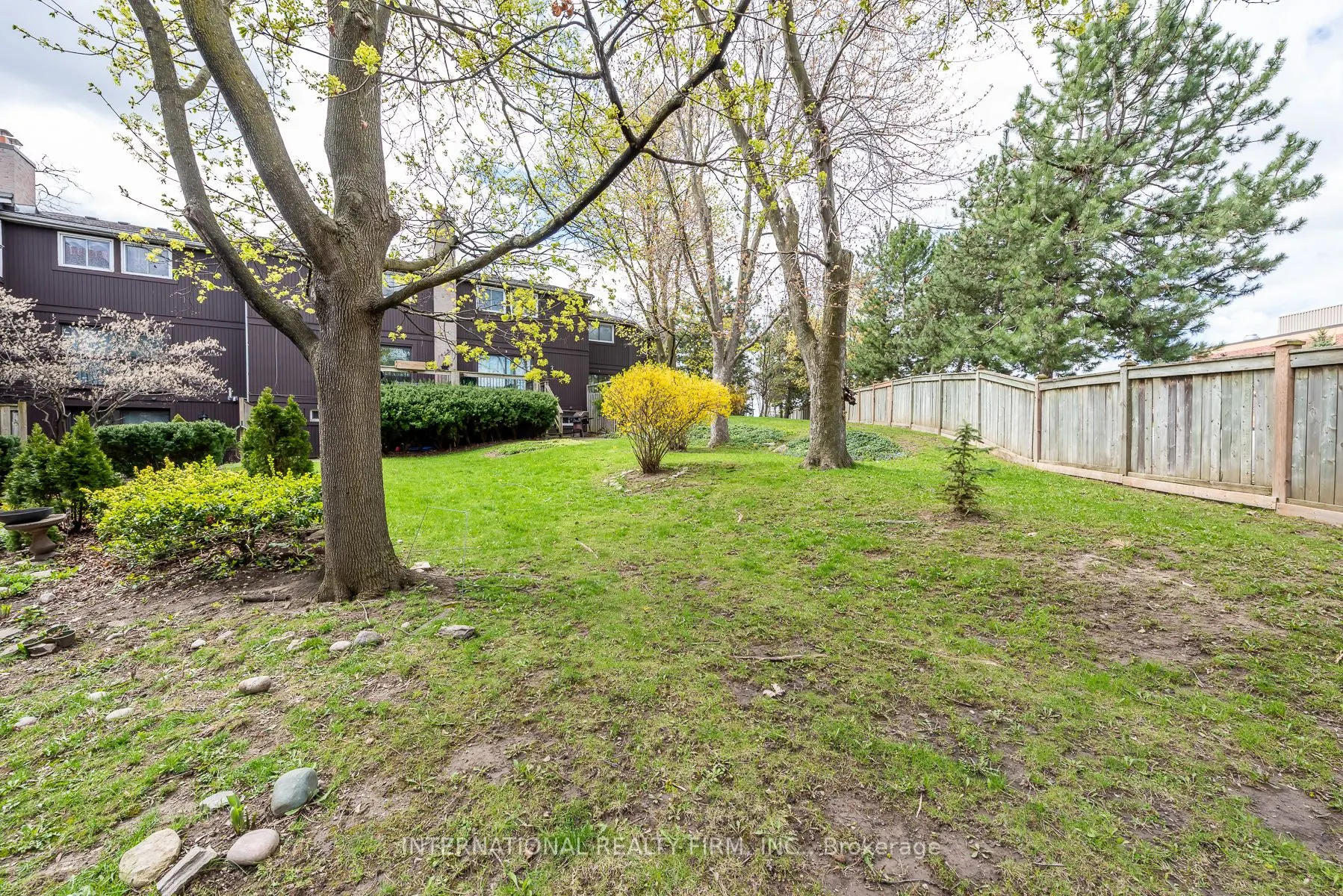 6855 Glen Erin Drive #15