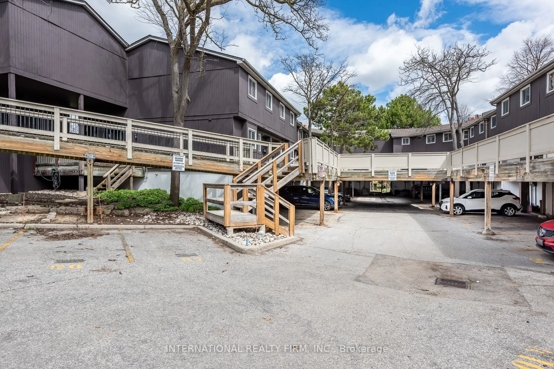 6855 Glen Erin Drive #15
