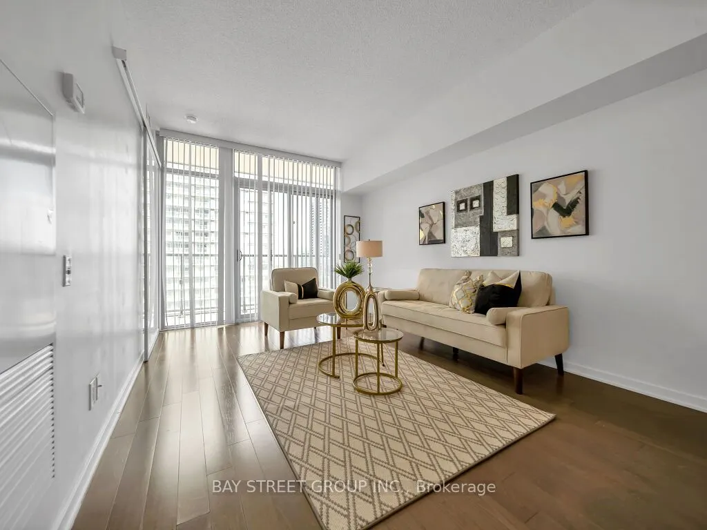 105 The Queensway Avenue #1501
