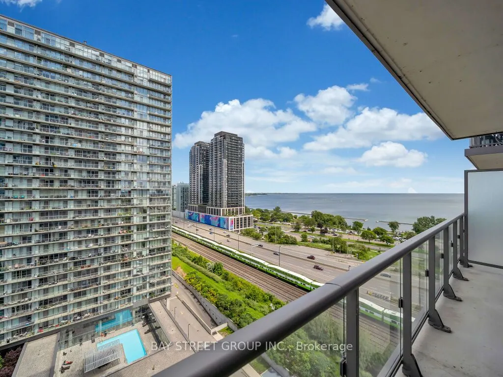 105 The Queensway Avenue #1501