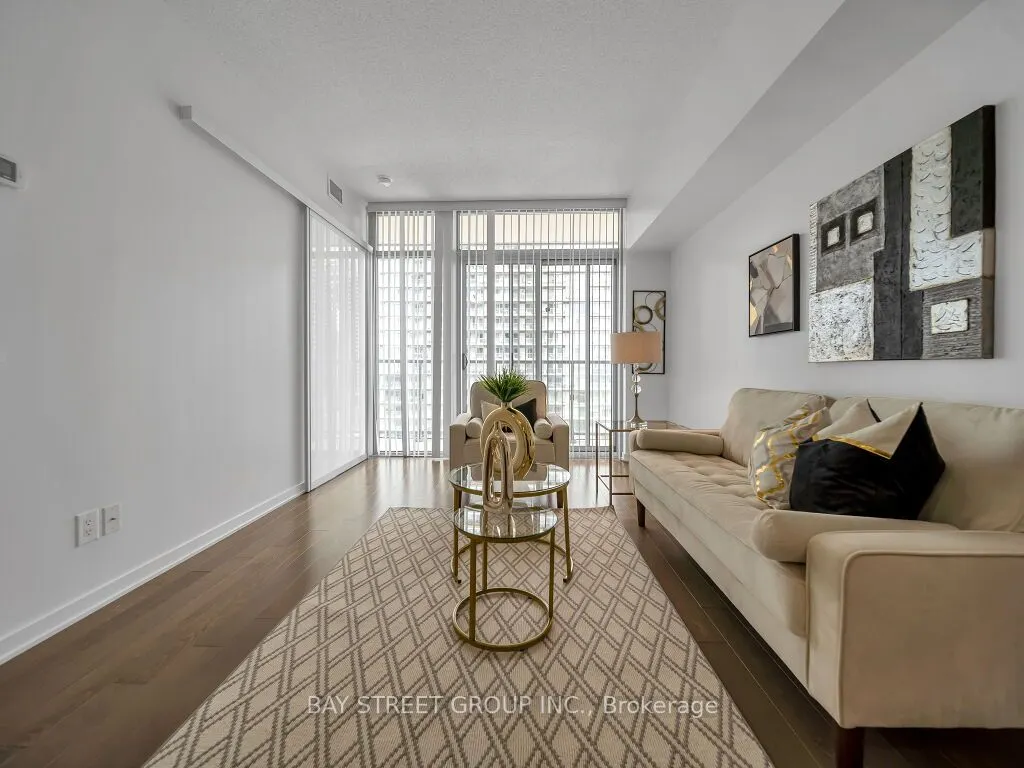 105 The Queensway Avenue #1501