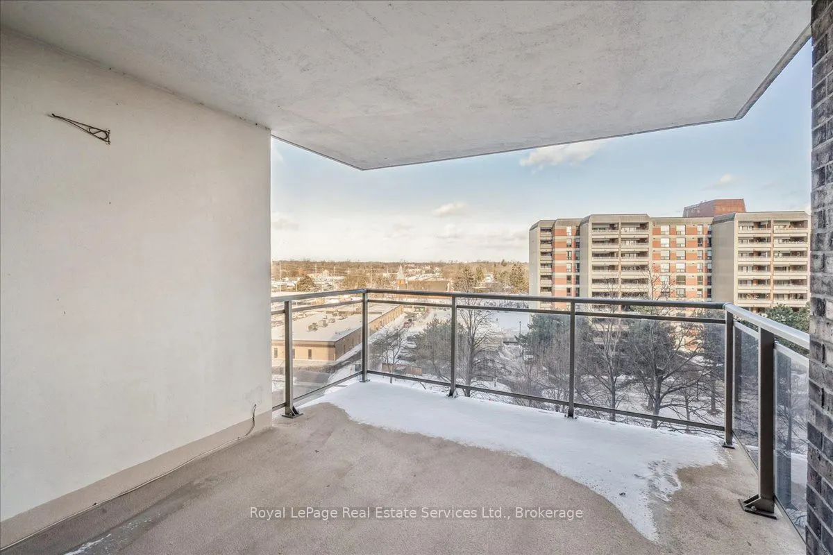 966 Inverhouse Drive #812