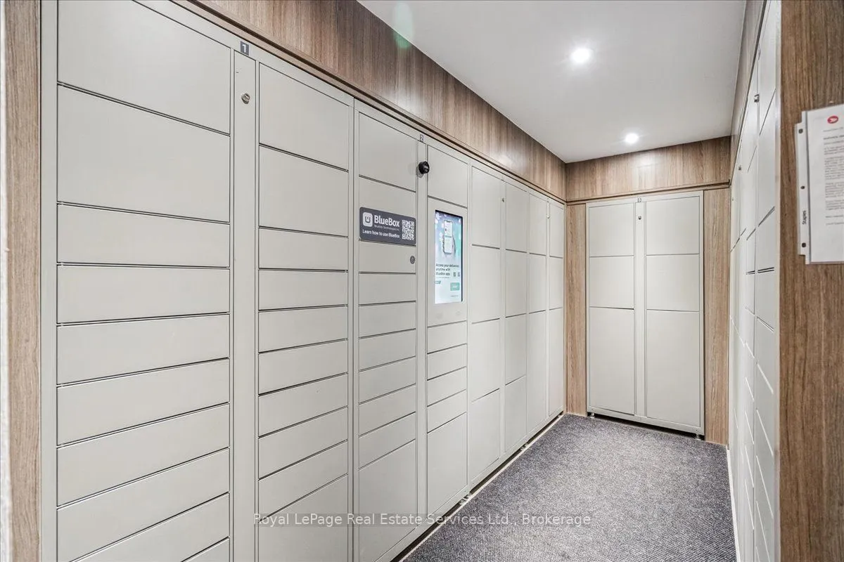 966 Inverhouse Drive #812