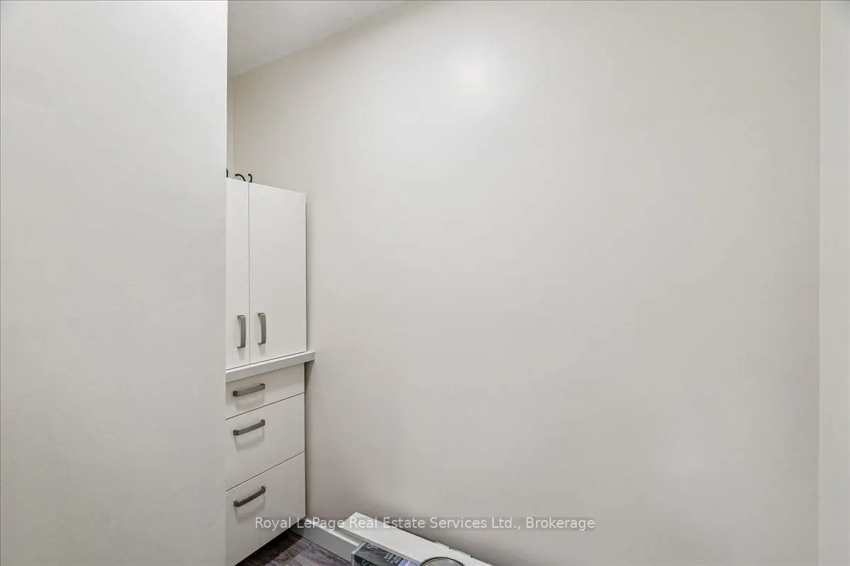 966 Inverhouse Drive #812