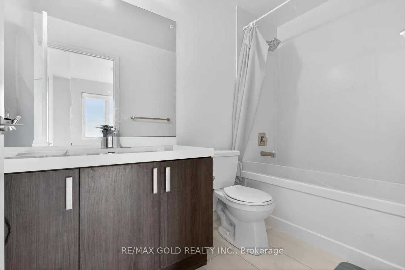 8 Nahani Way #2508