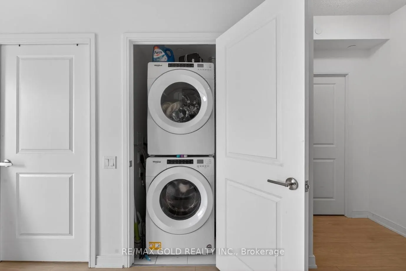 8 Nahani Way #2508