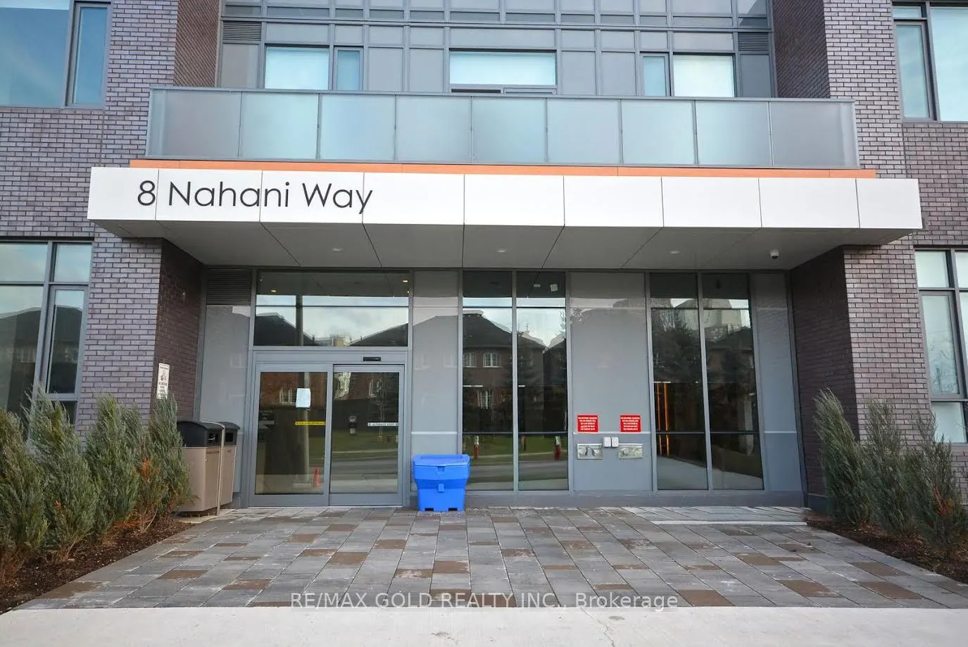 8 Nahani Way #2508