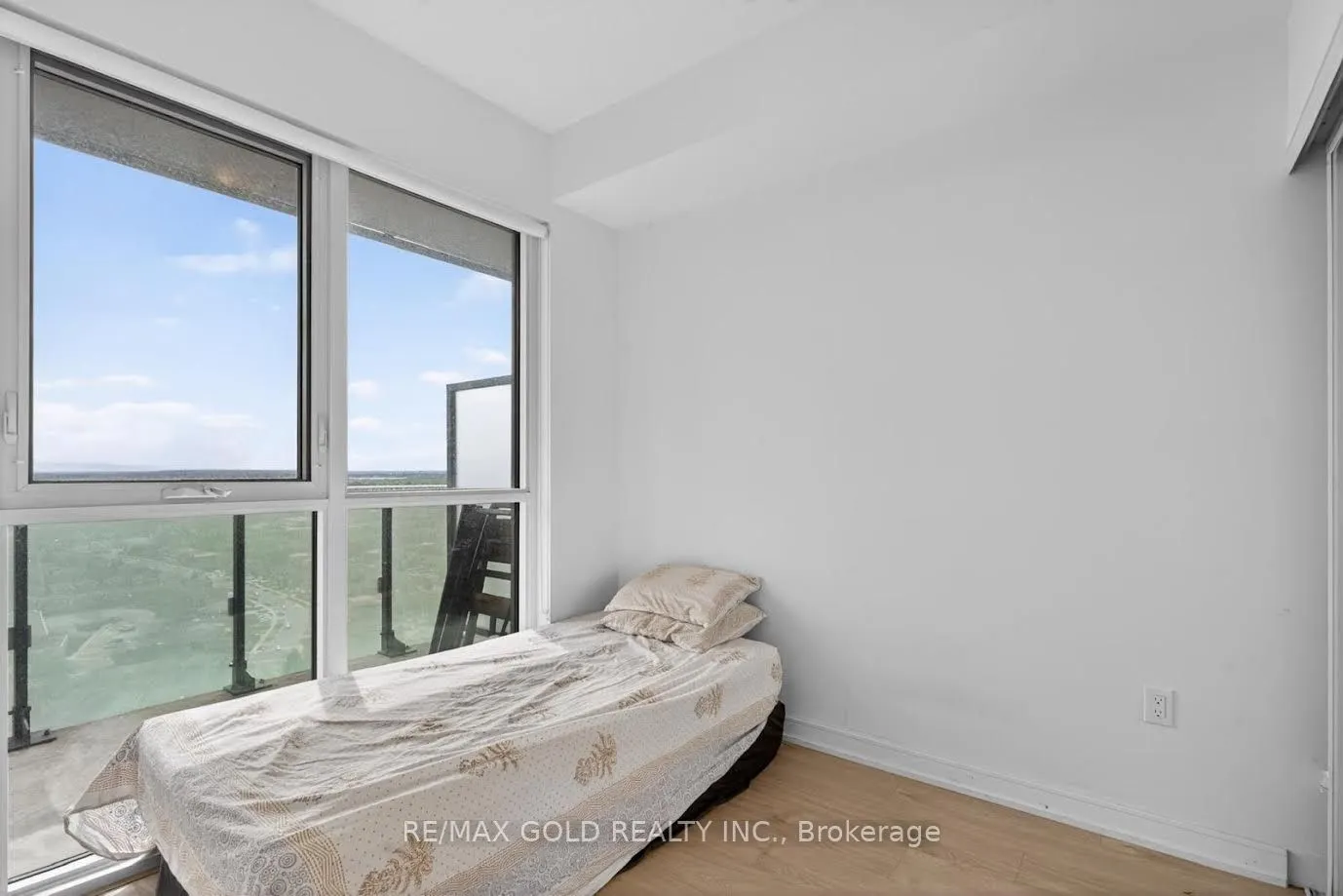 8 Nahani Way #2508
