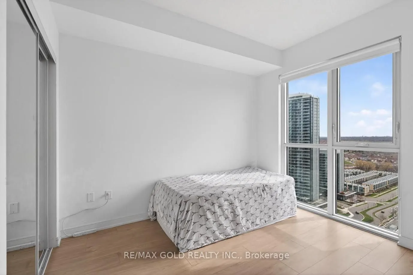 8 Nahani Way #2508