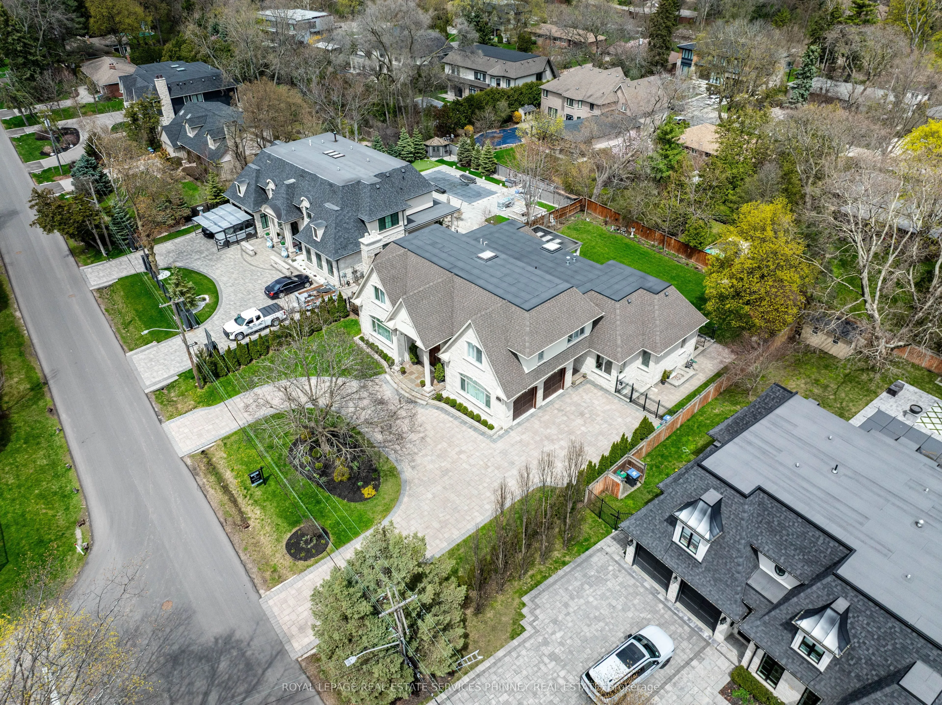 1511 Broadmoor Avenue