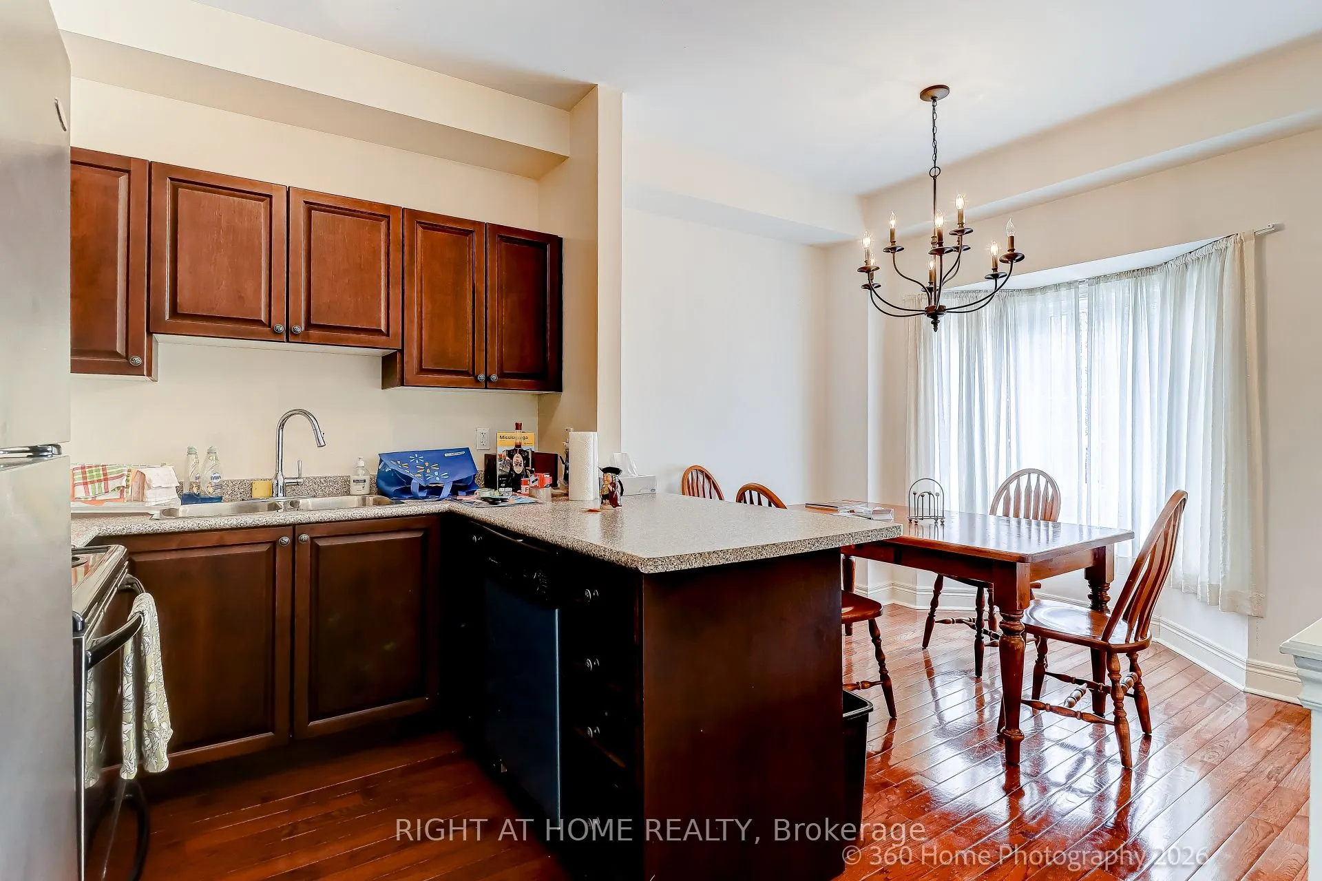 1130 Cawthra Road #2