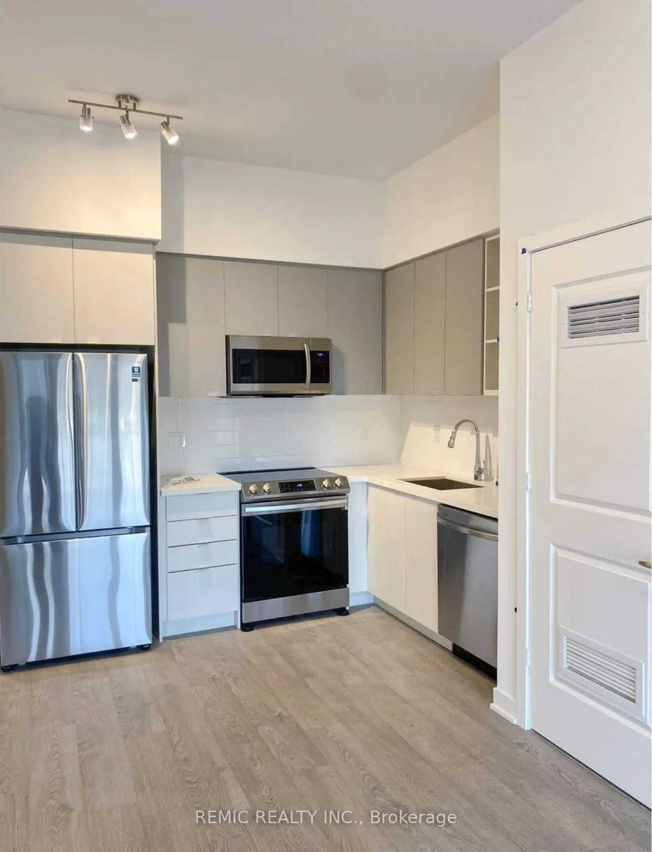4655 Metcalfe Avenue #201