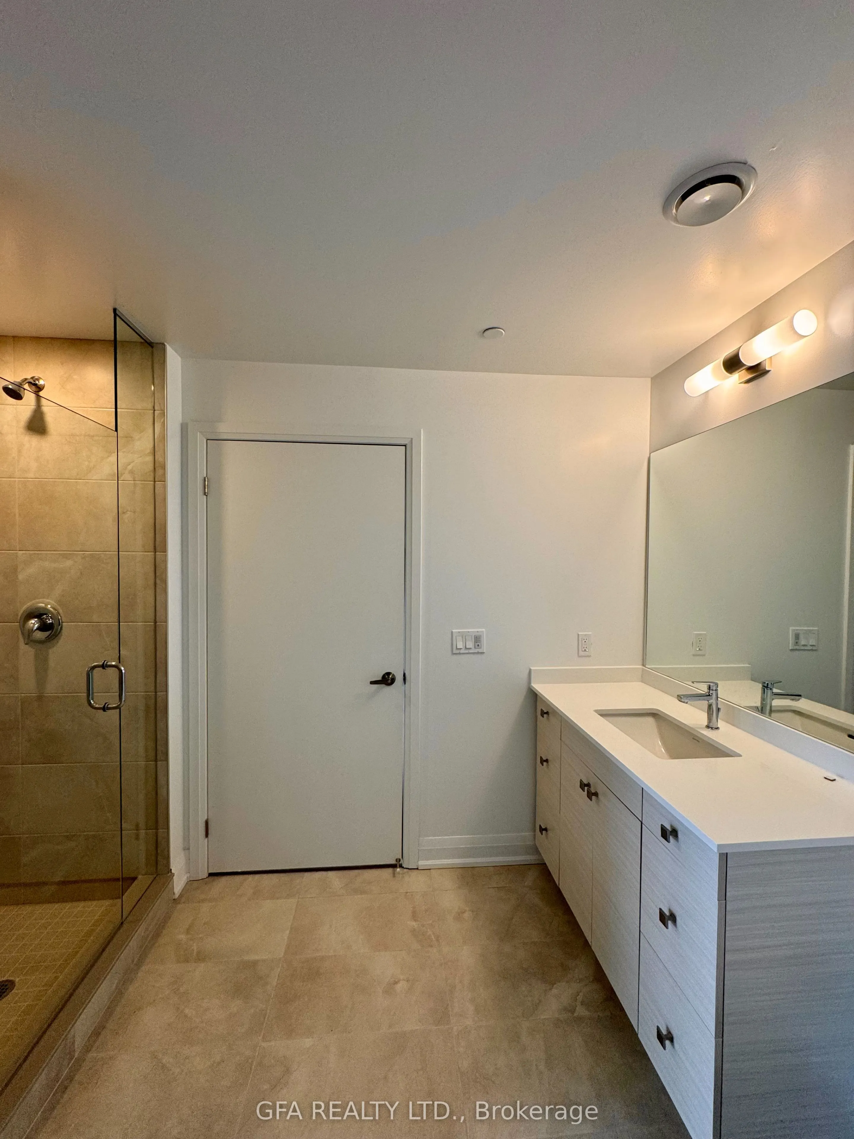 1035 Southdown Road #707