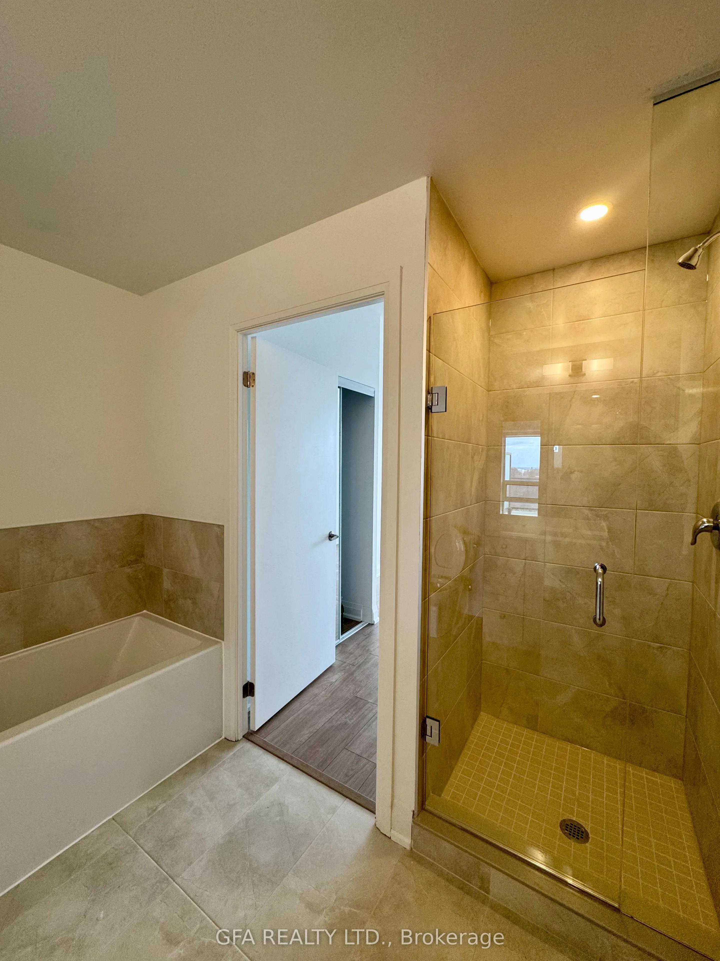 1035 Southdown Road #707
