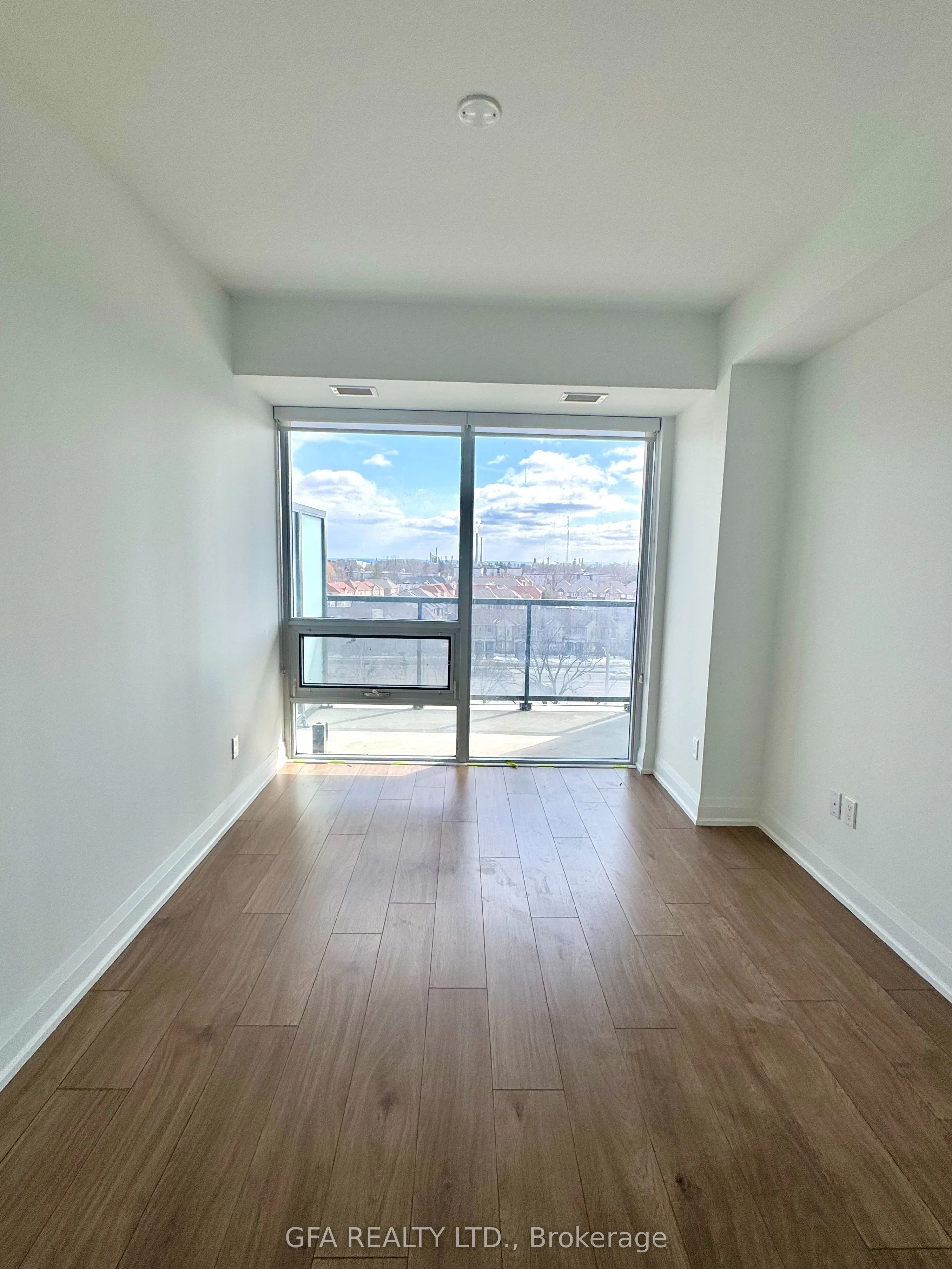 1035 Southdown Road #707
