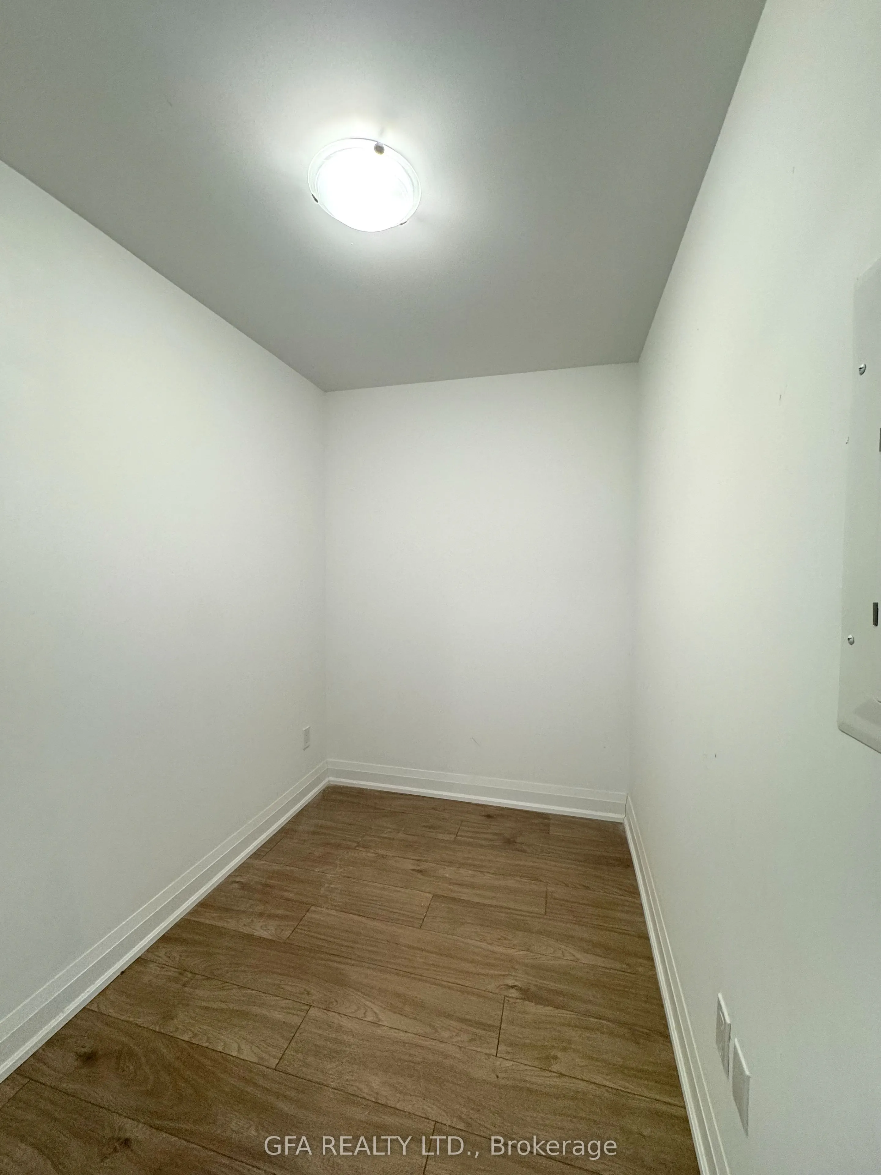 1035 Southdown Road #707