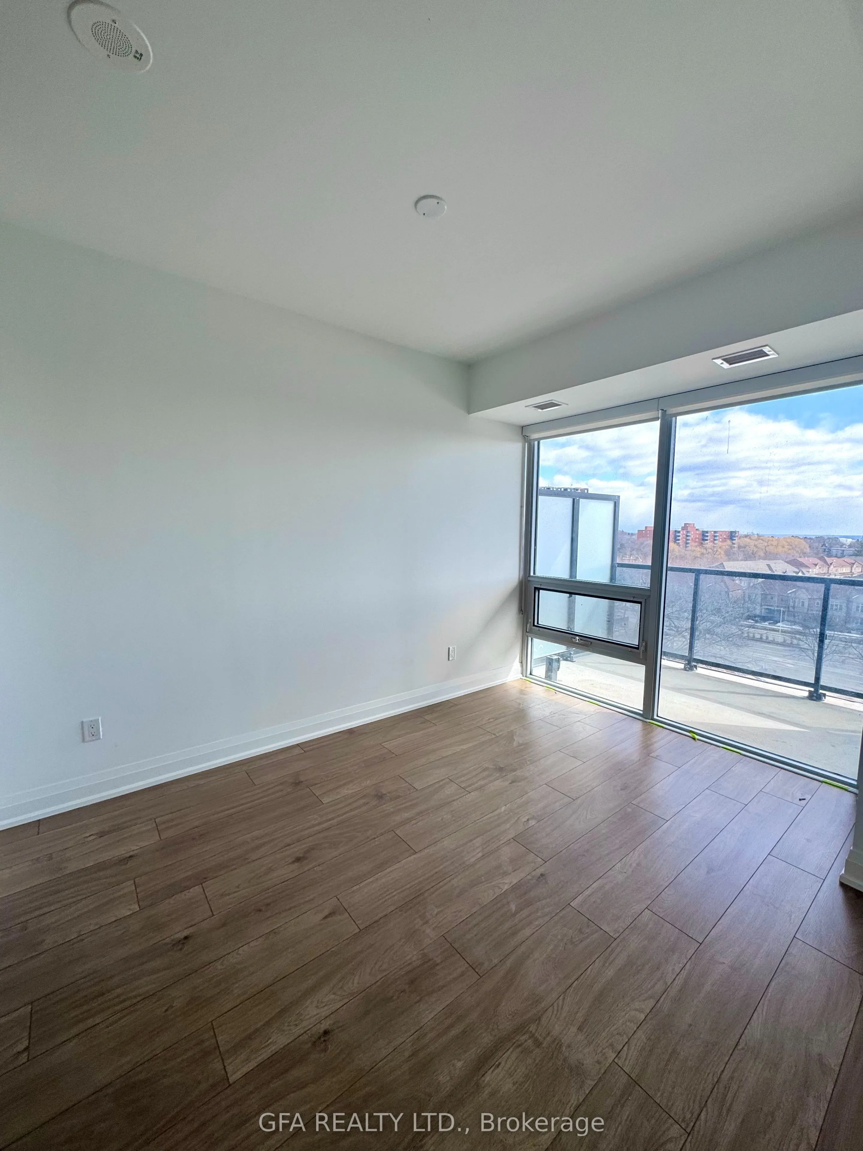 1035 Southdown Road #707