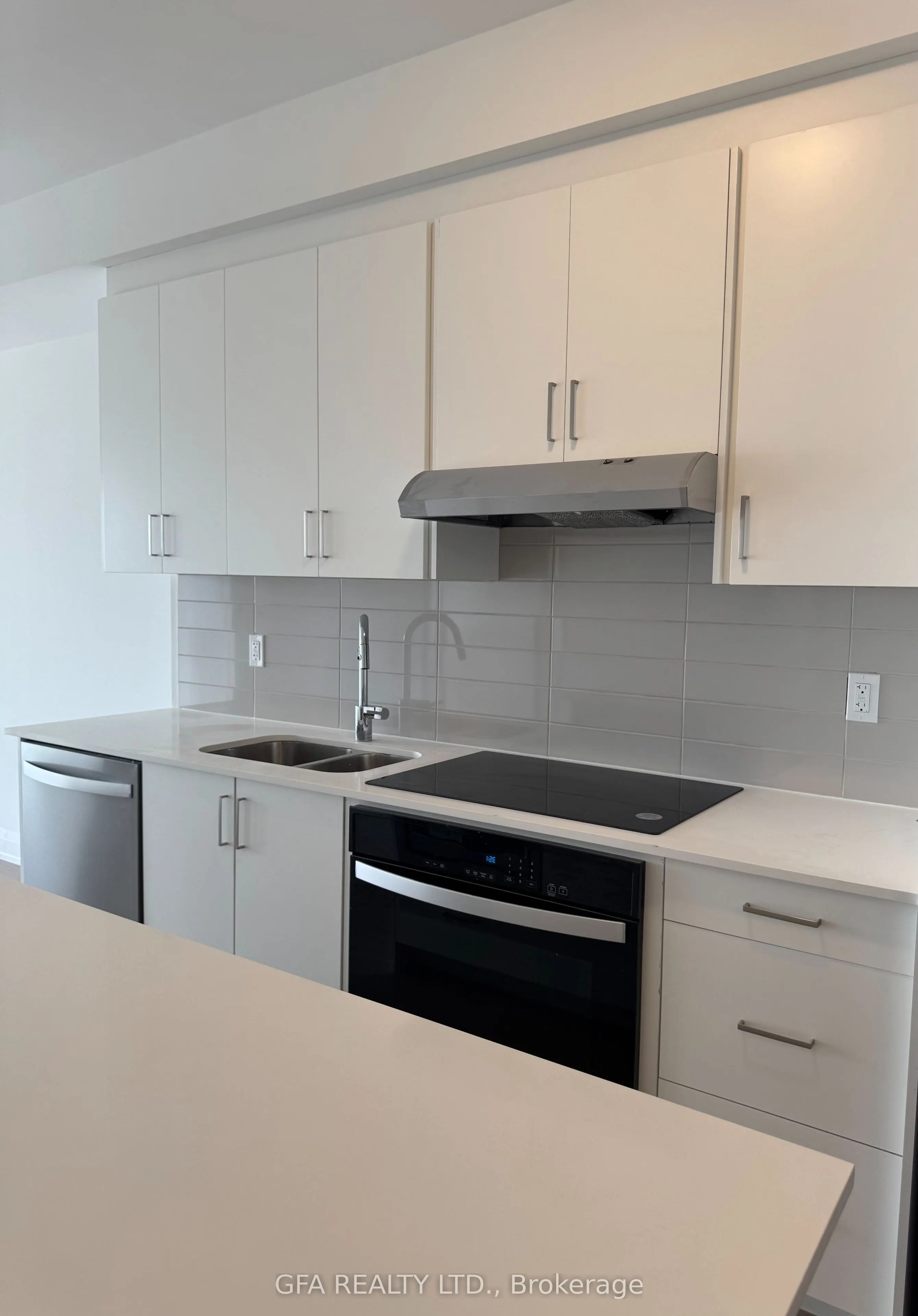 1035 Southdown Road #707
