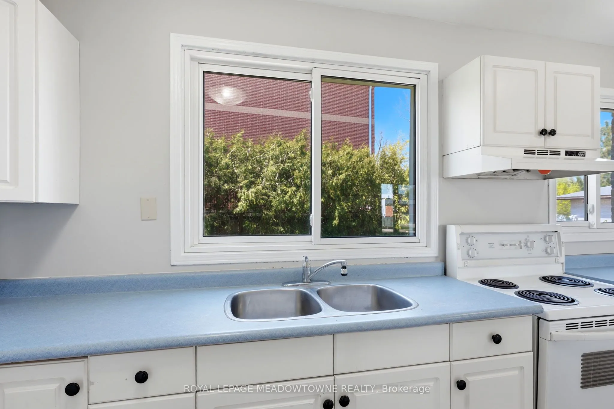 82 Maple Avenue