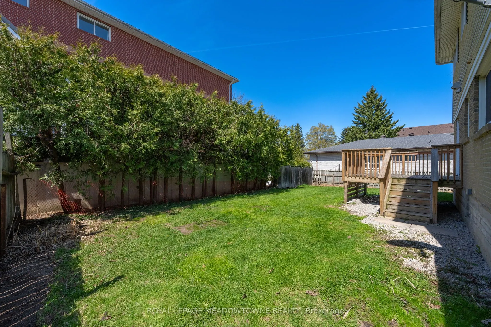 82 Maple Avenue