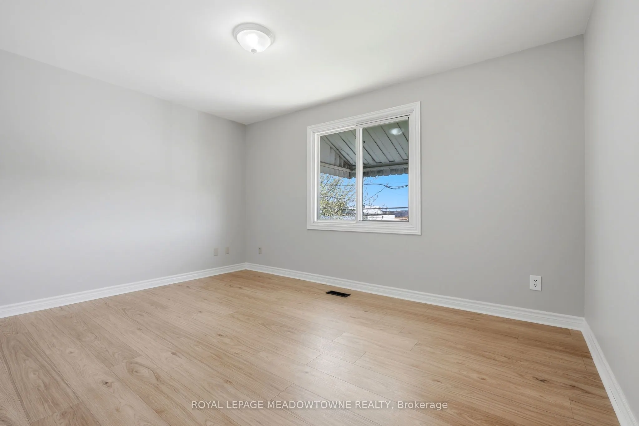 82 Maple Avenue