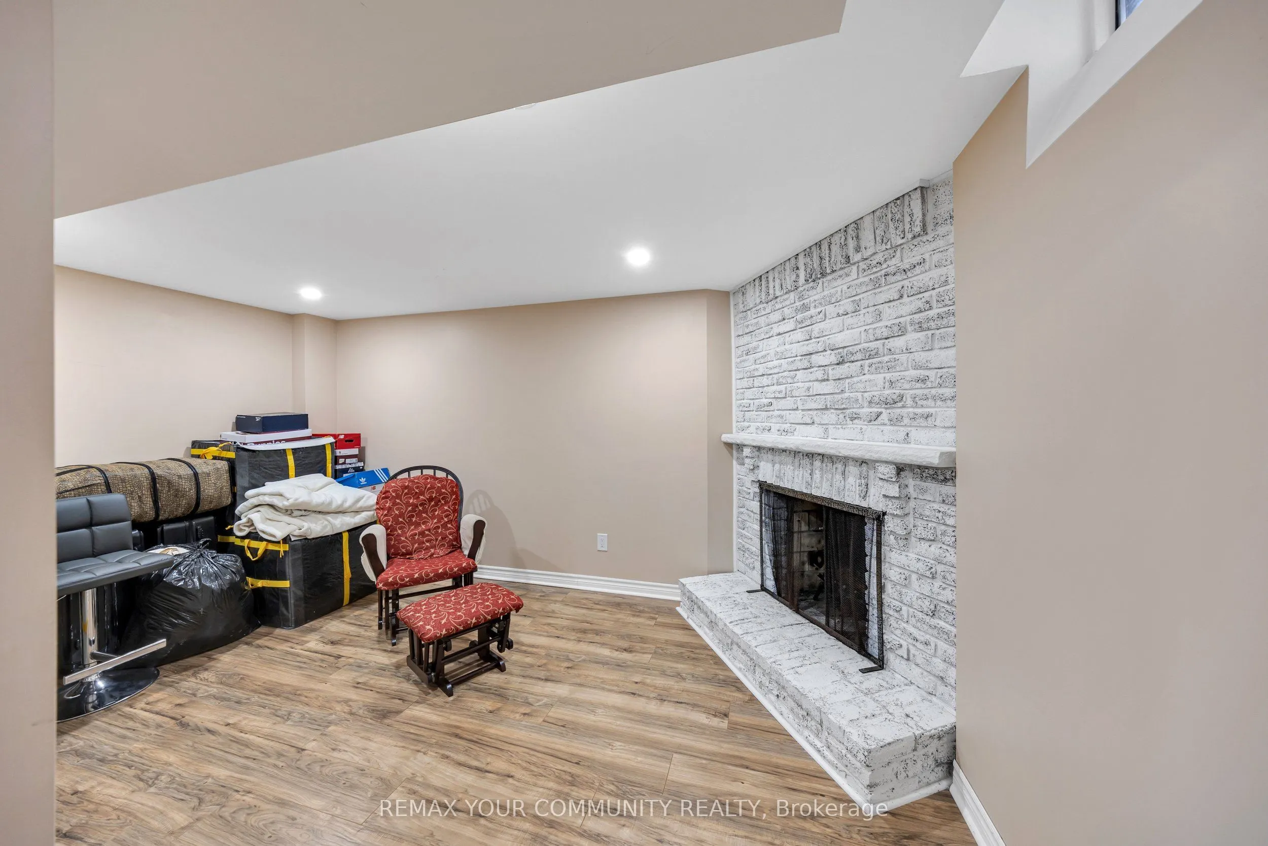22 Madelaine Crescent