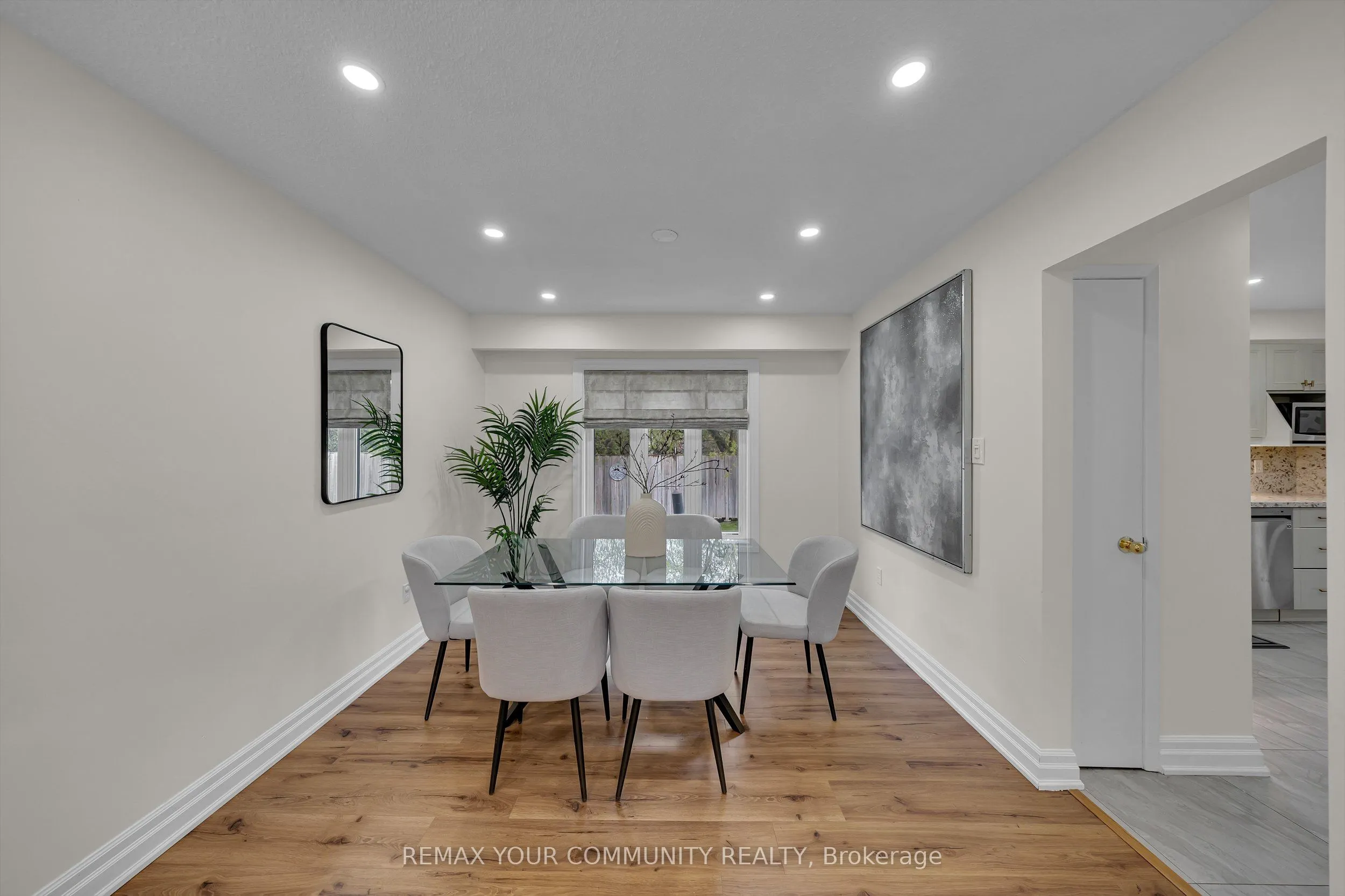 22 Madelaine Crescent