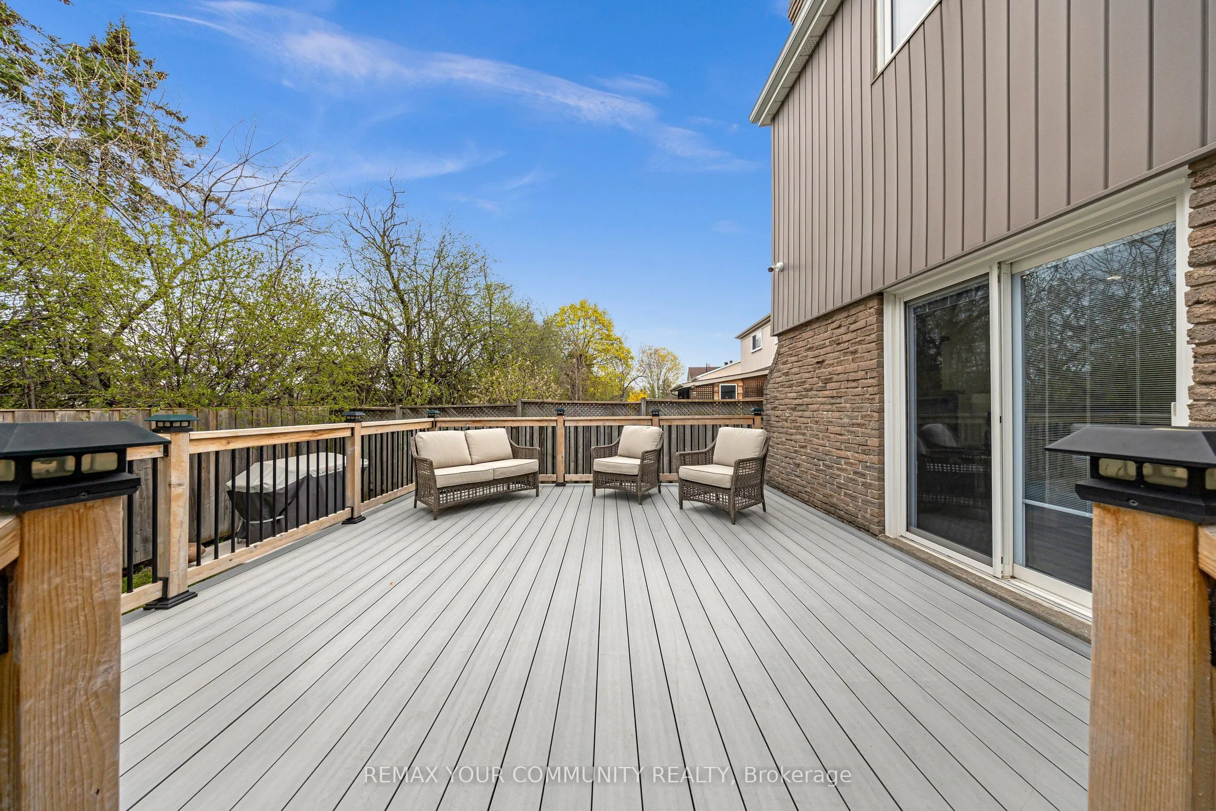22 Madelaine Crescent