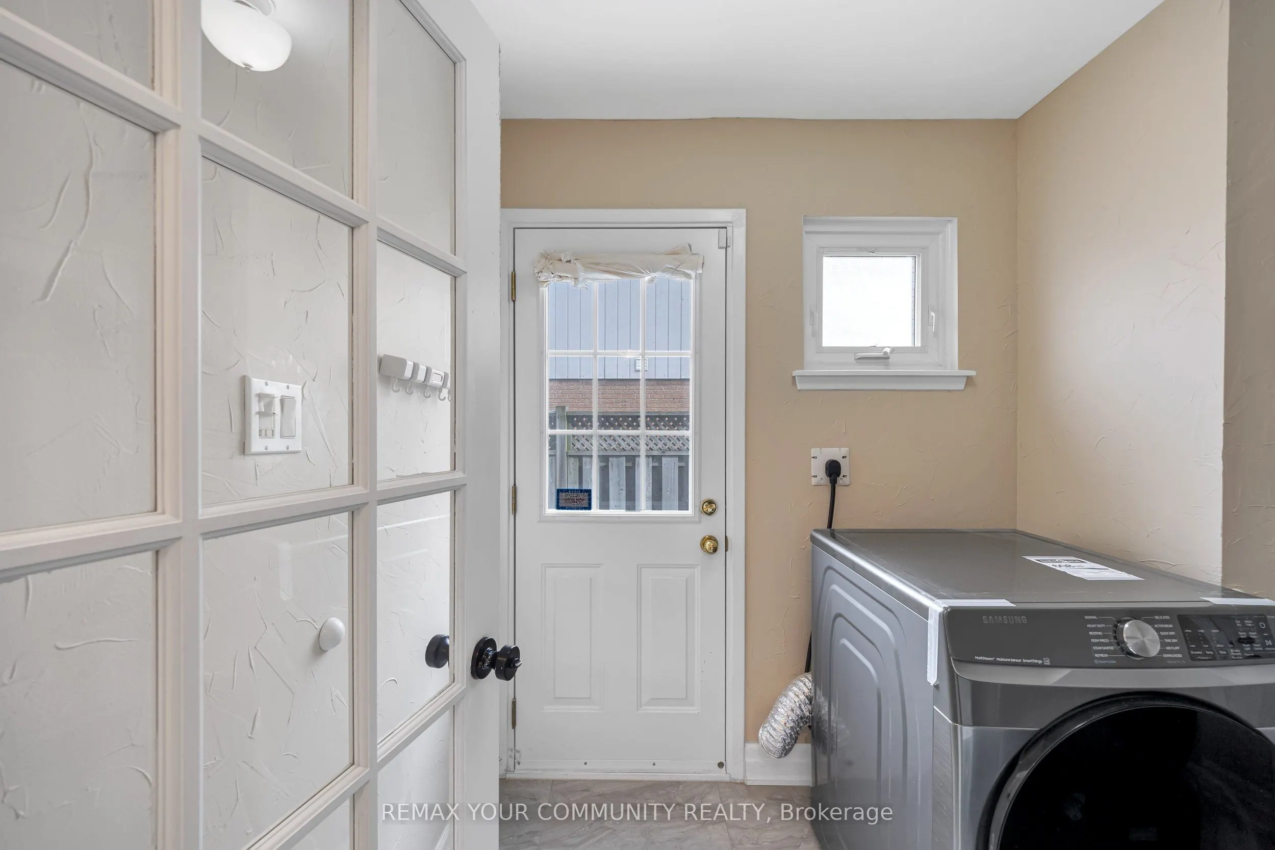 22 Madelaine Crescent