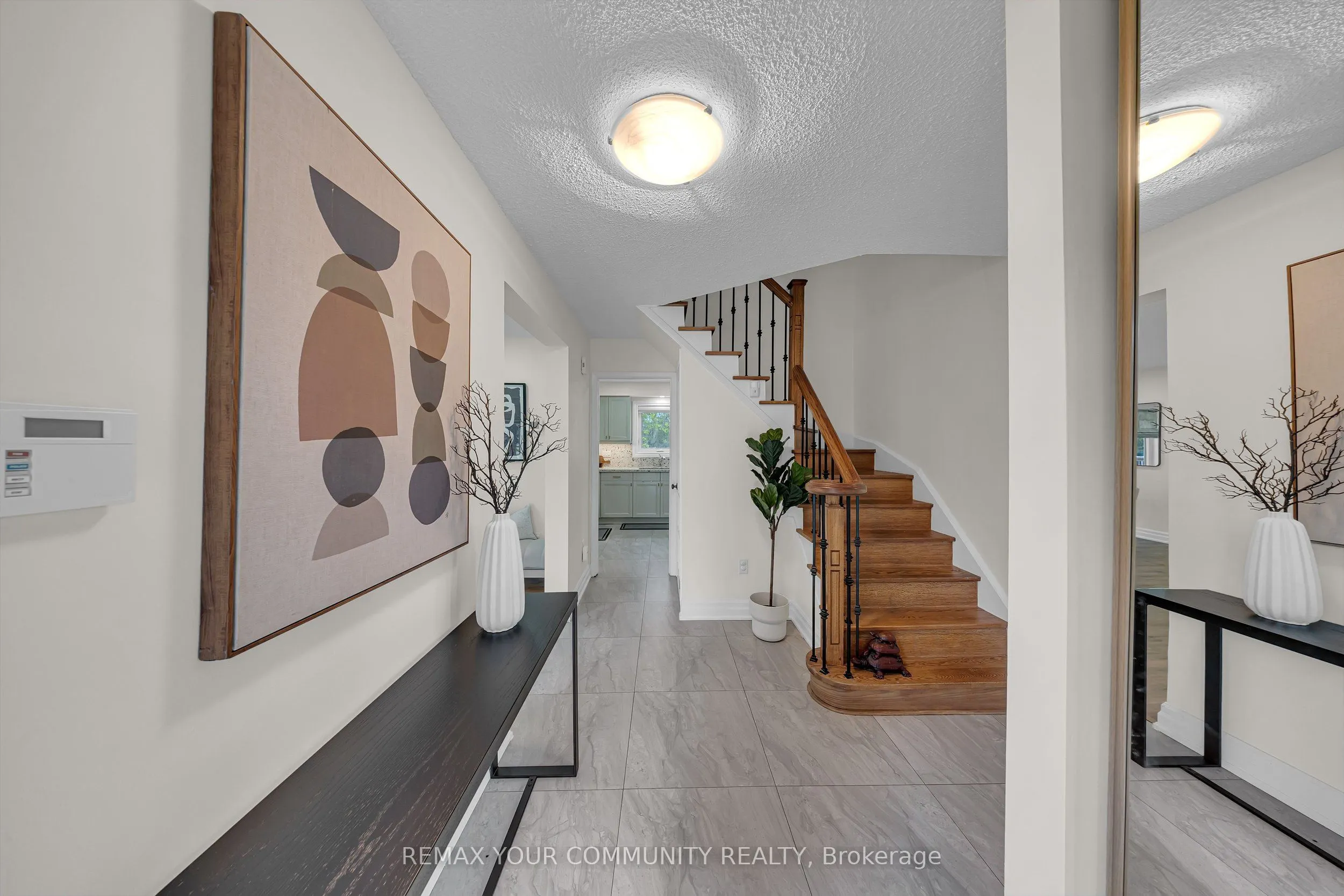 22 Madelaine Crescent