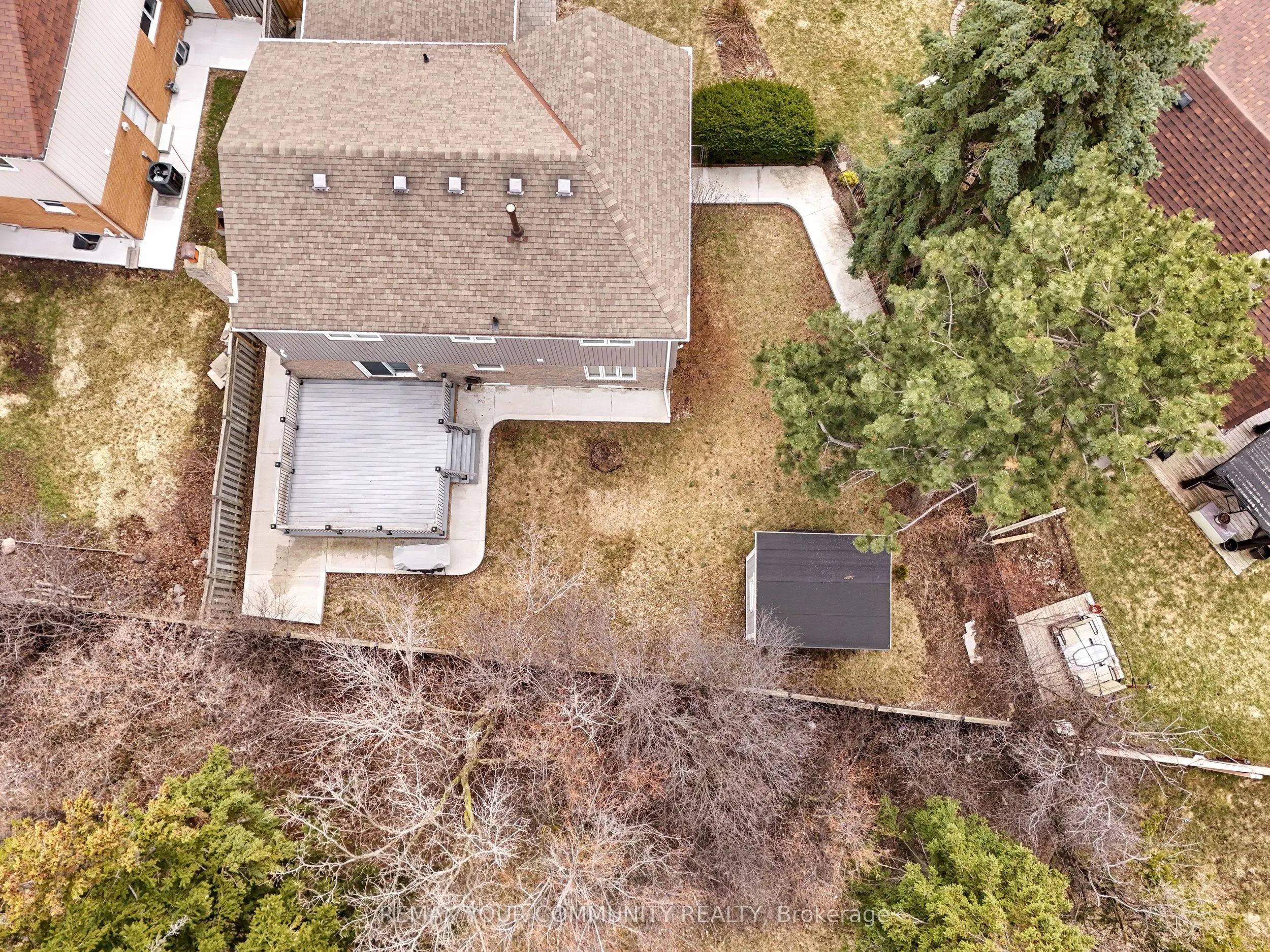 22 Madelaine Crescent