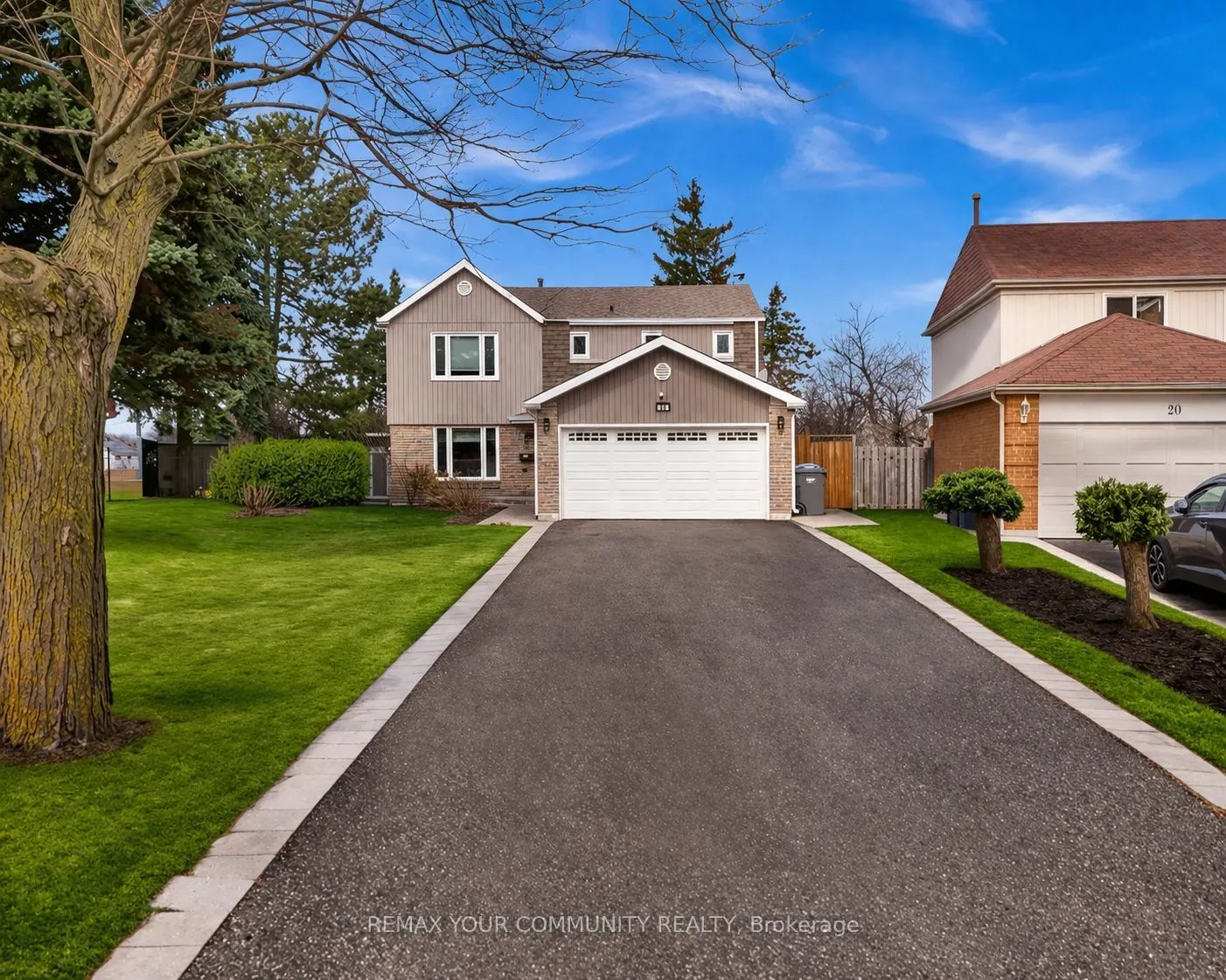22 Madelaine Crescent