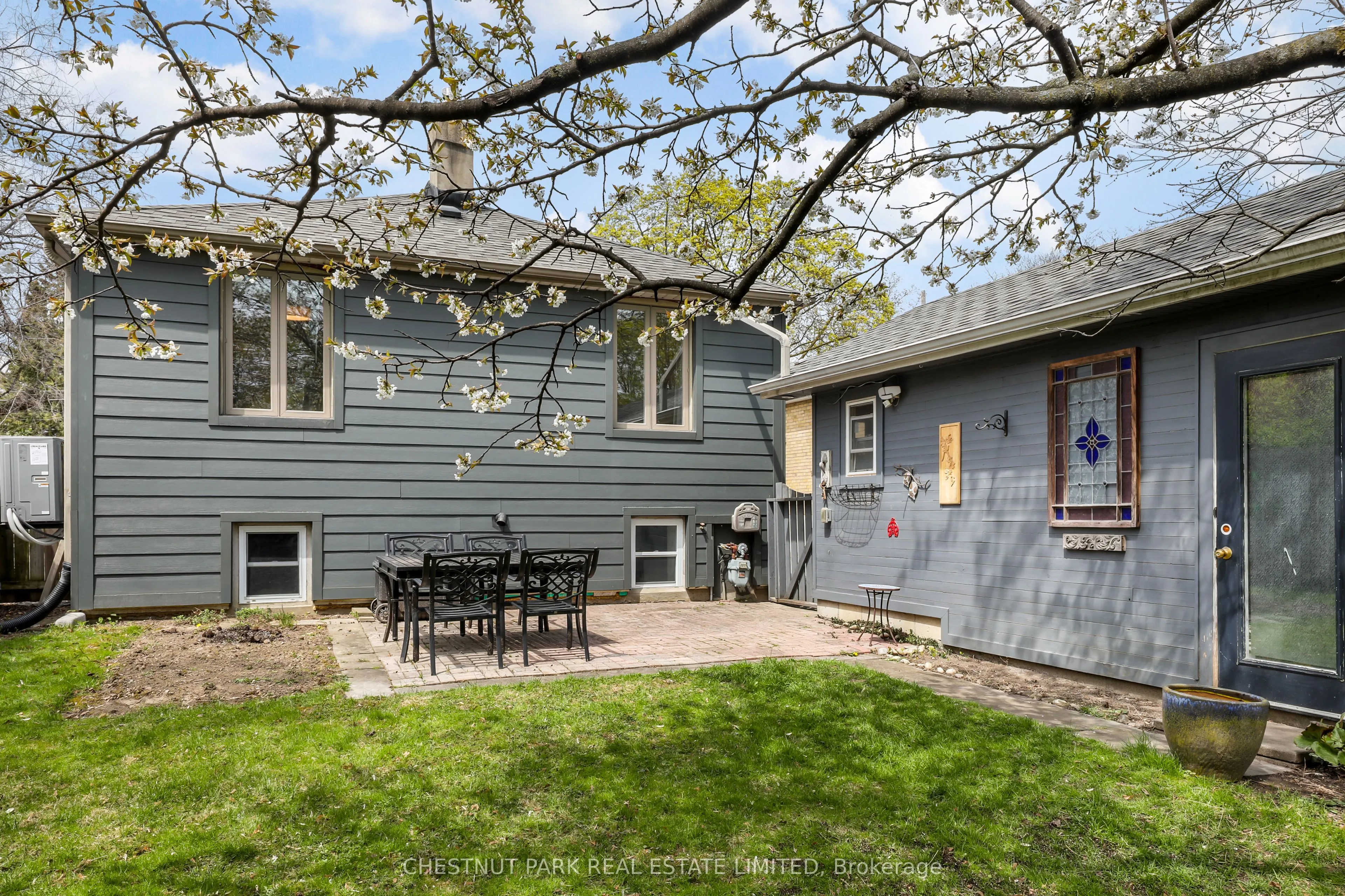 27 Cedarcrest Drive