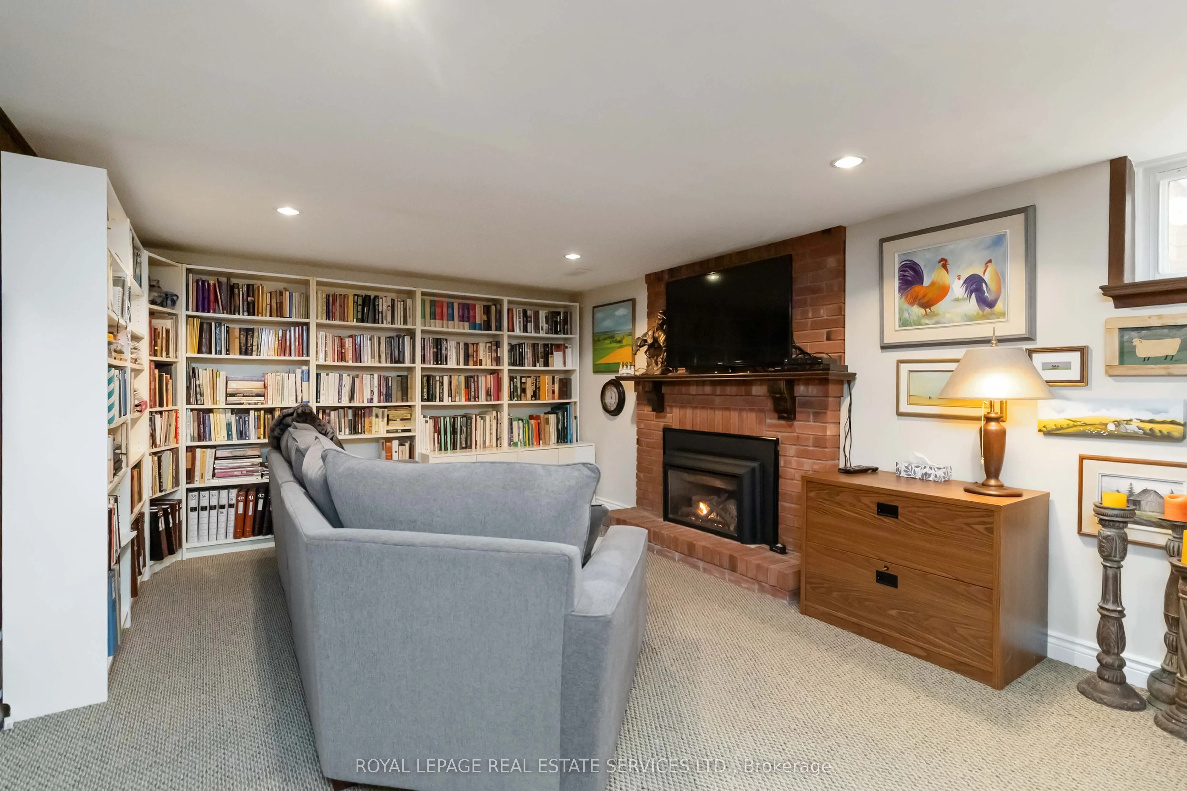 150 Cairncroft Road