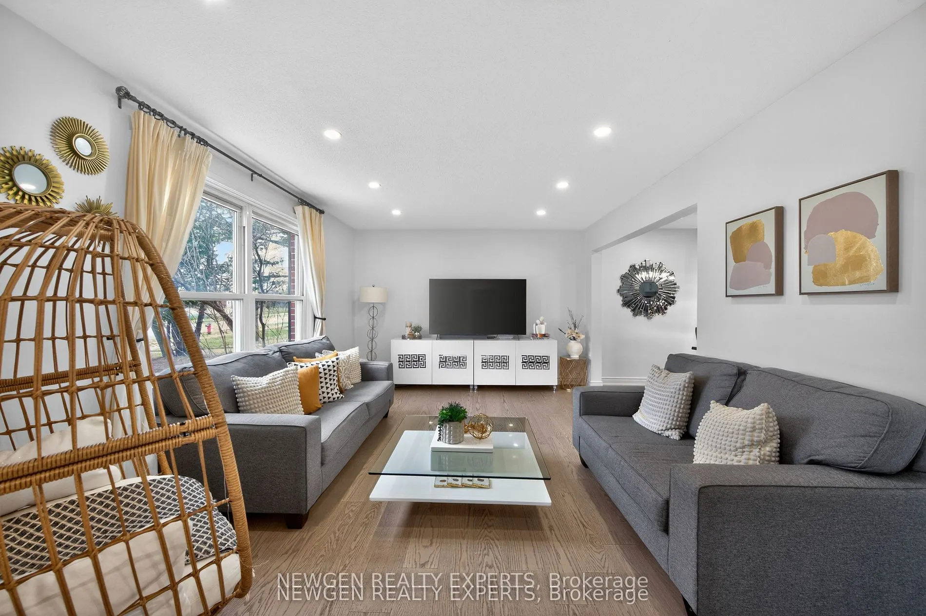 63 FALUDON Drive