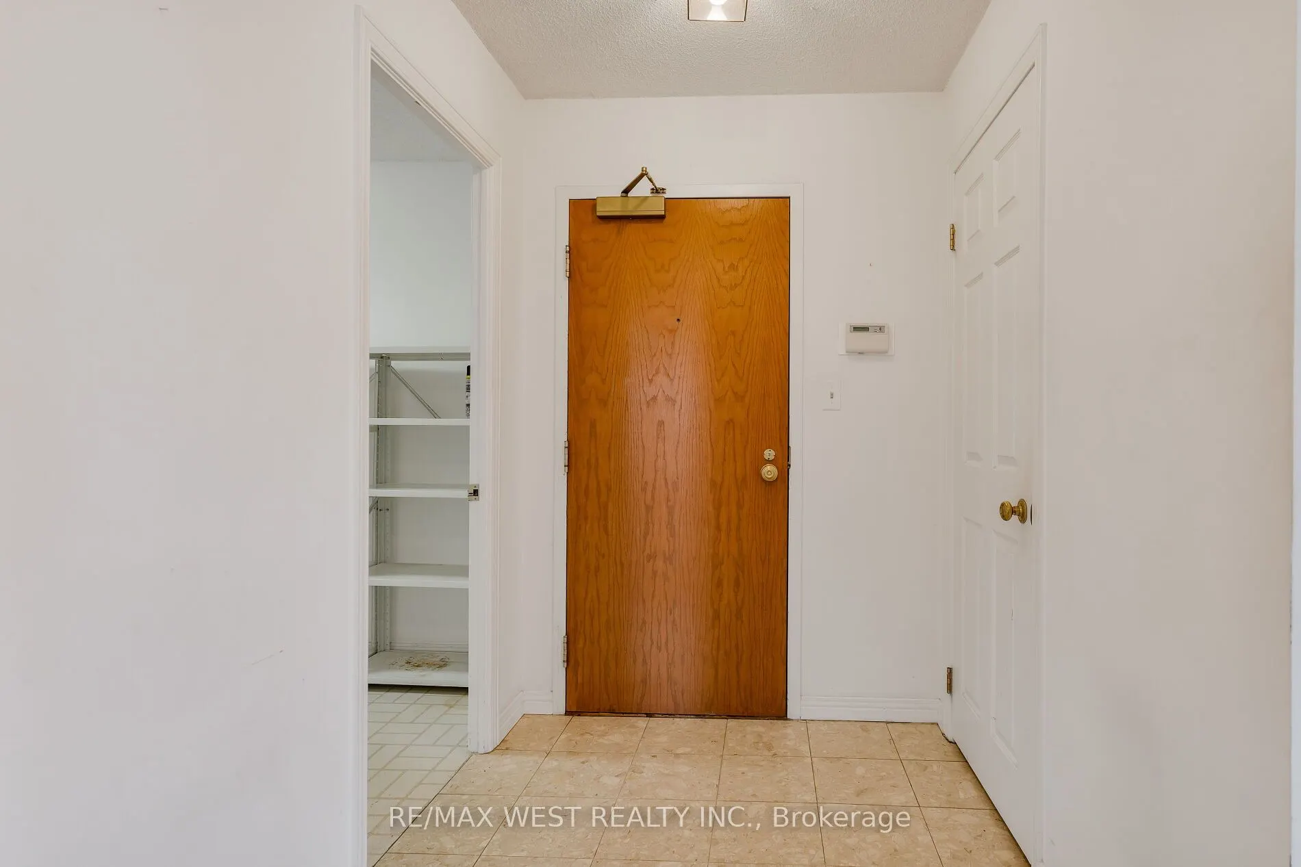 1 Aberfoyle Crescent #411