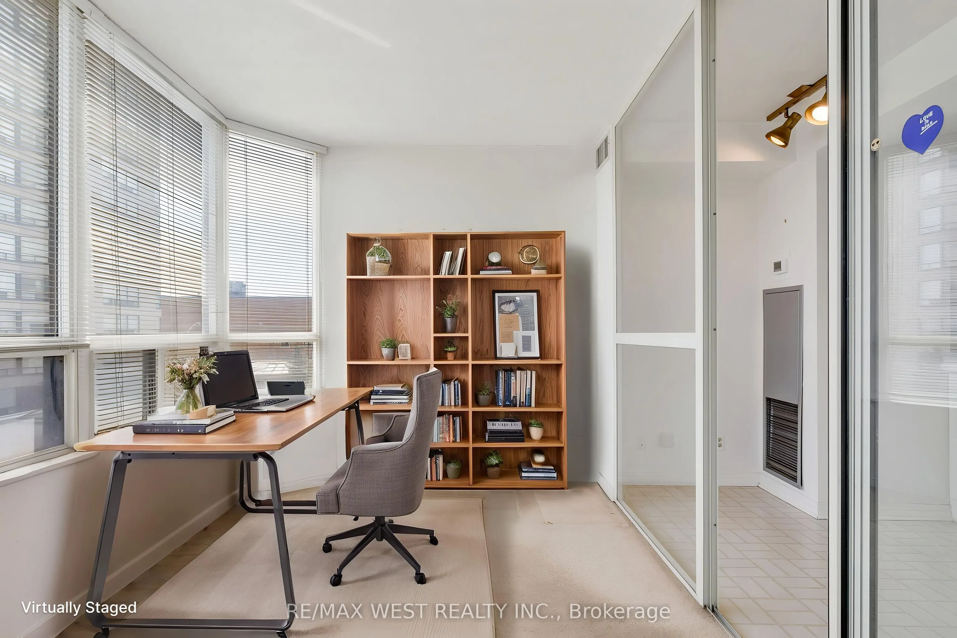 1 Aberfoyle Crescent #411