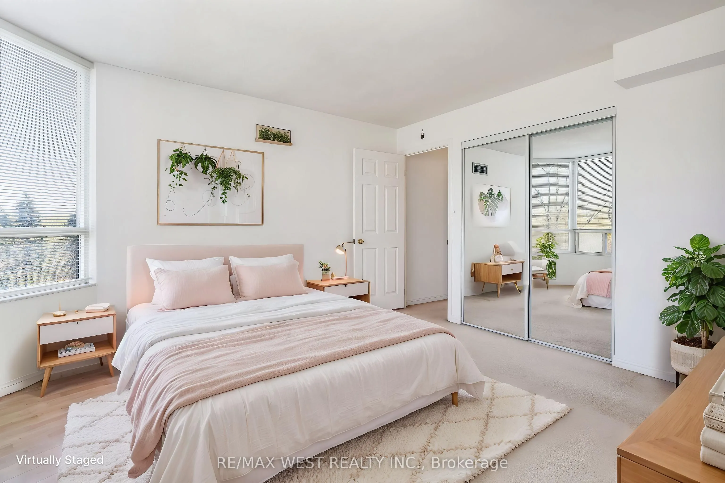 1 Aberfoyle Crescent #411