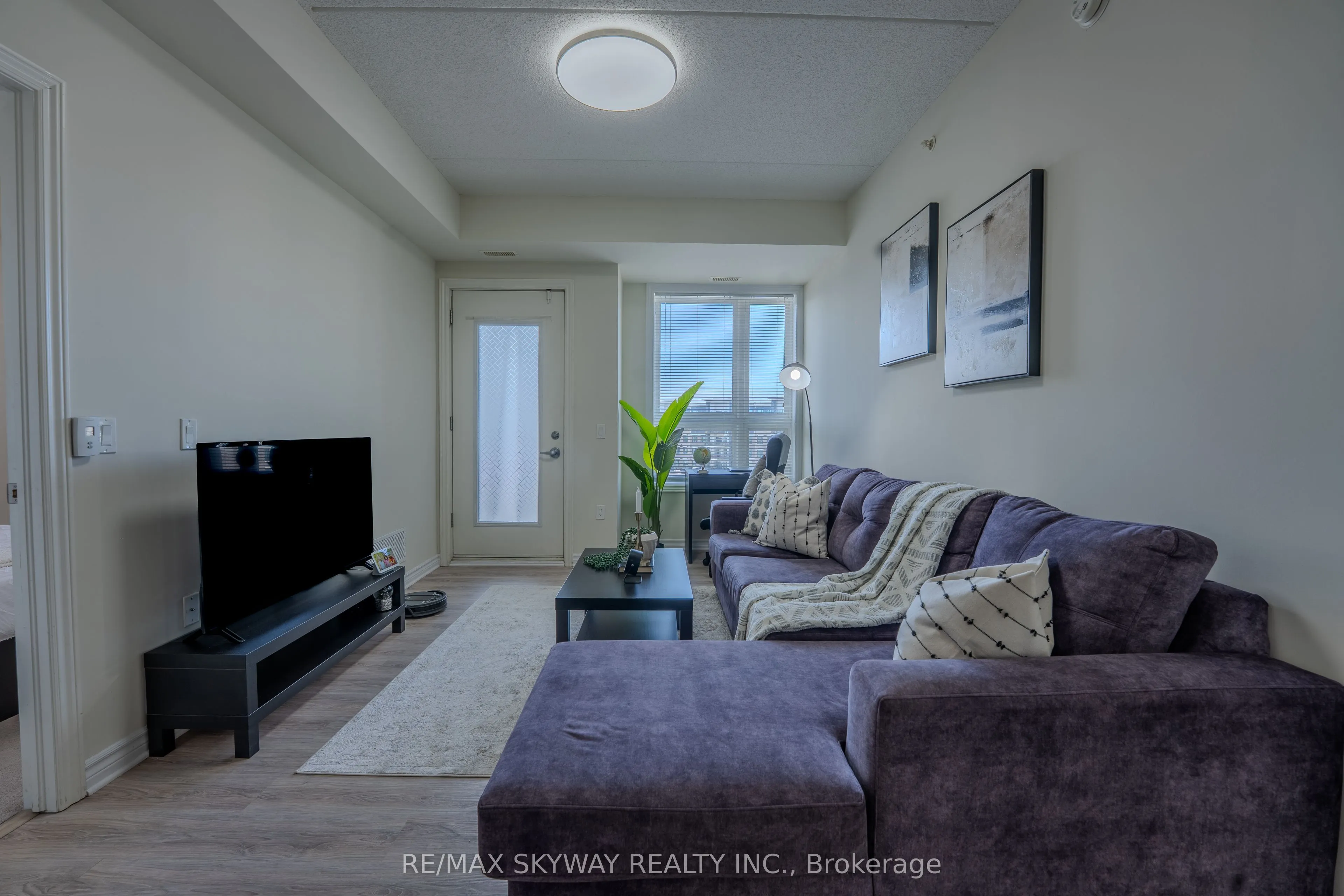 640 Sauve Street #420